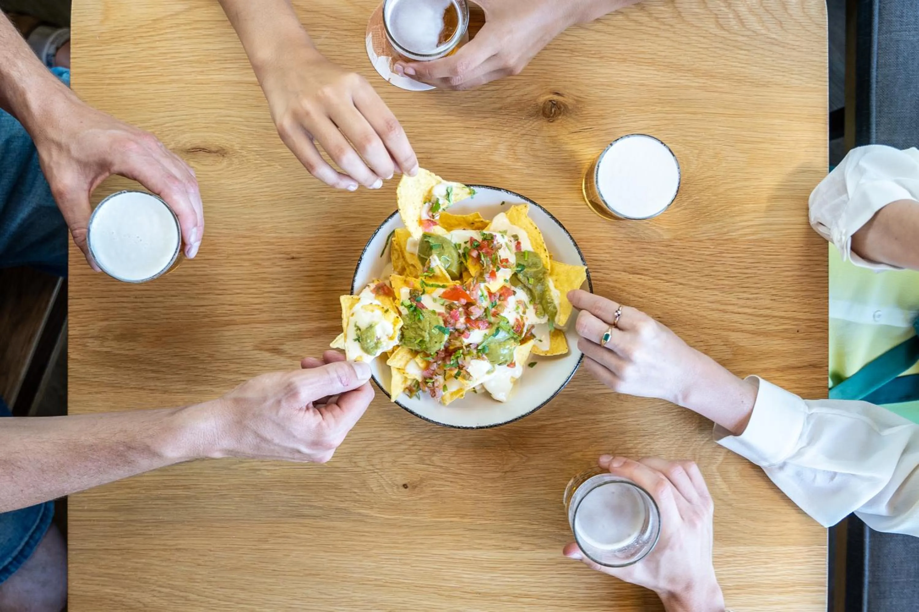 Lunch in Valenciaflats Ciudad de las Ciencias