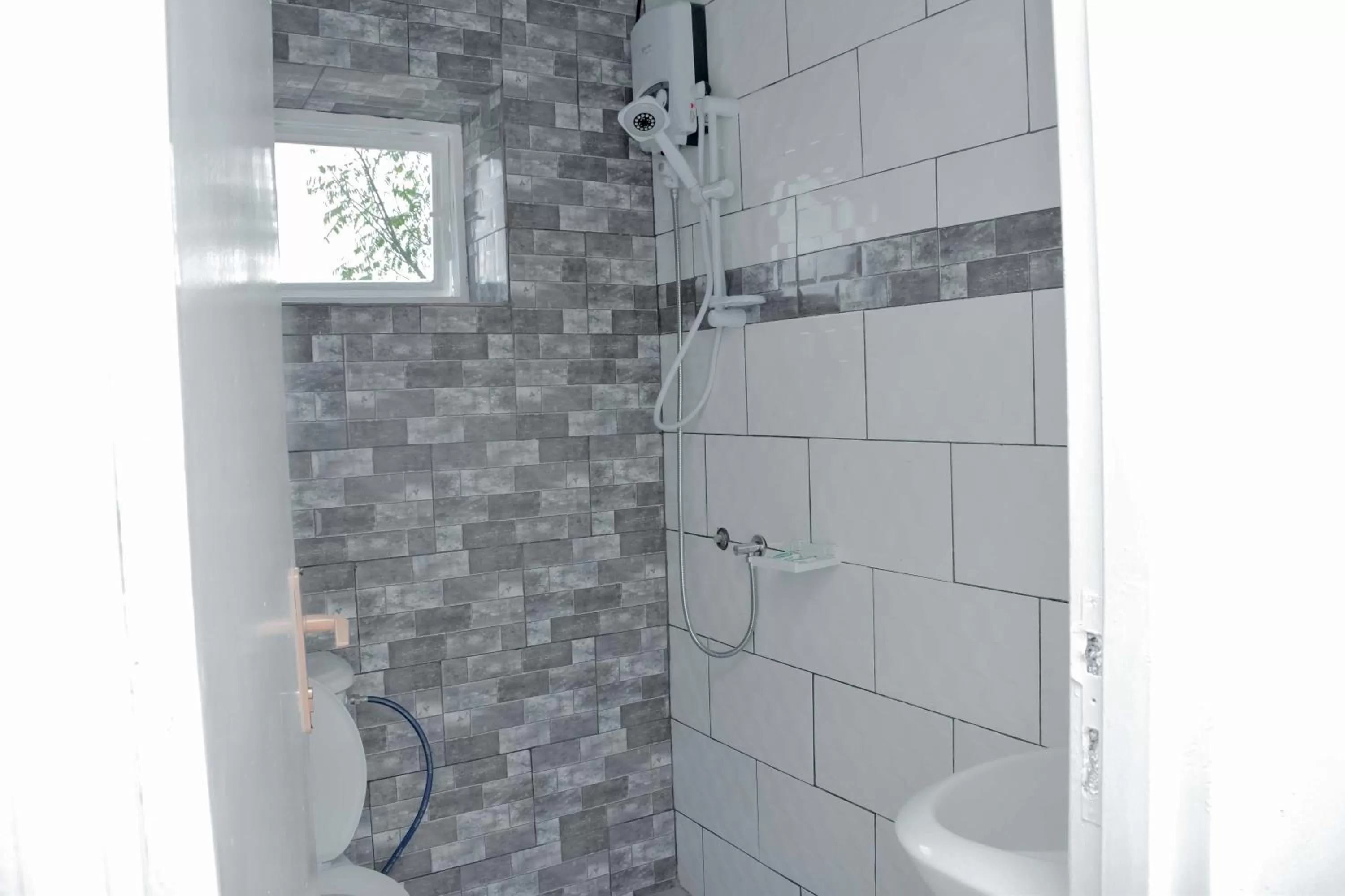 Shower, Bathroom in INZOZI AFRICA HOUSE B&B-Gishushu