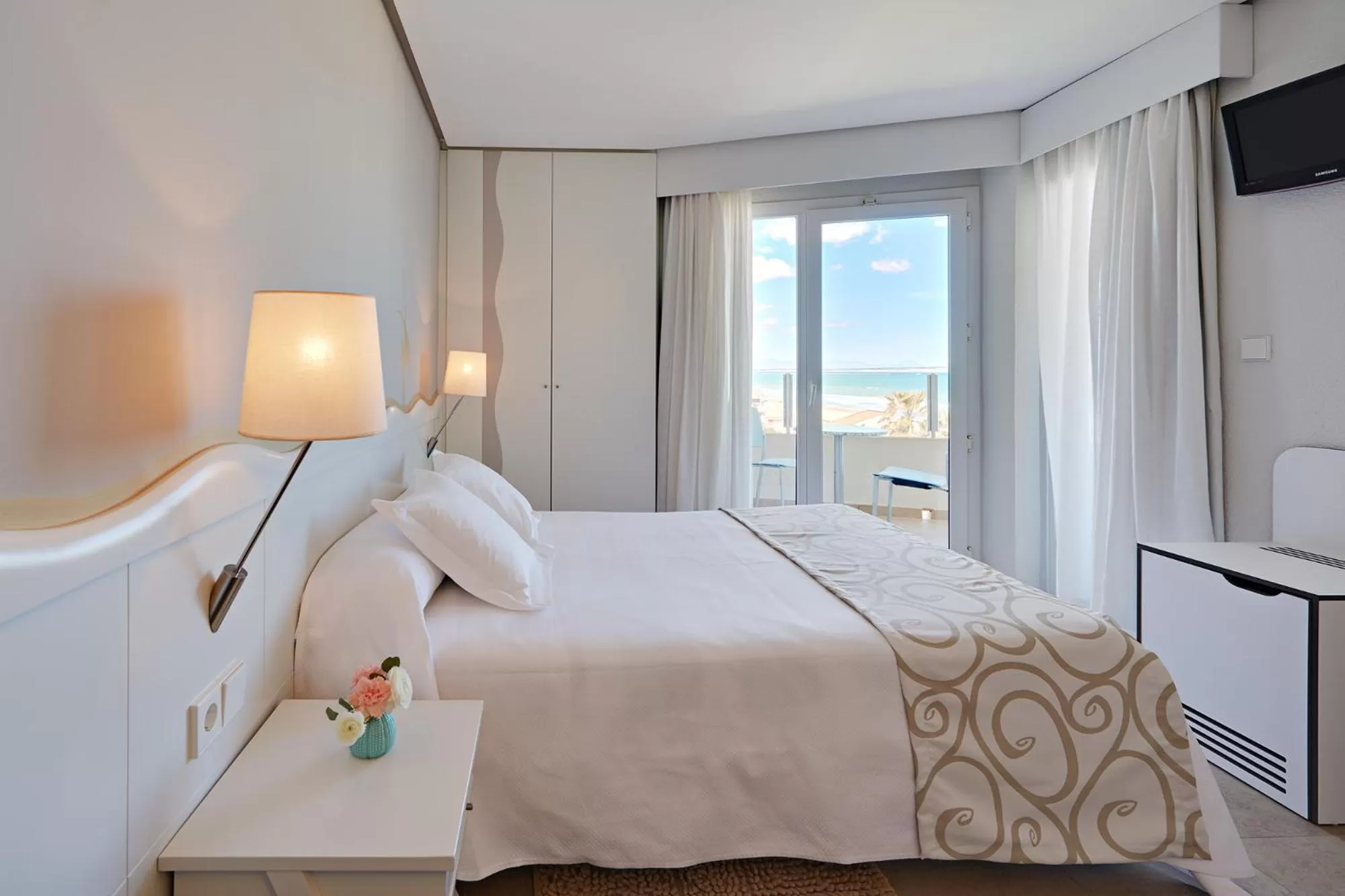 Bed in Hotel Meridional