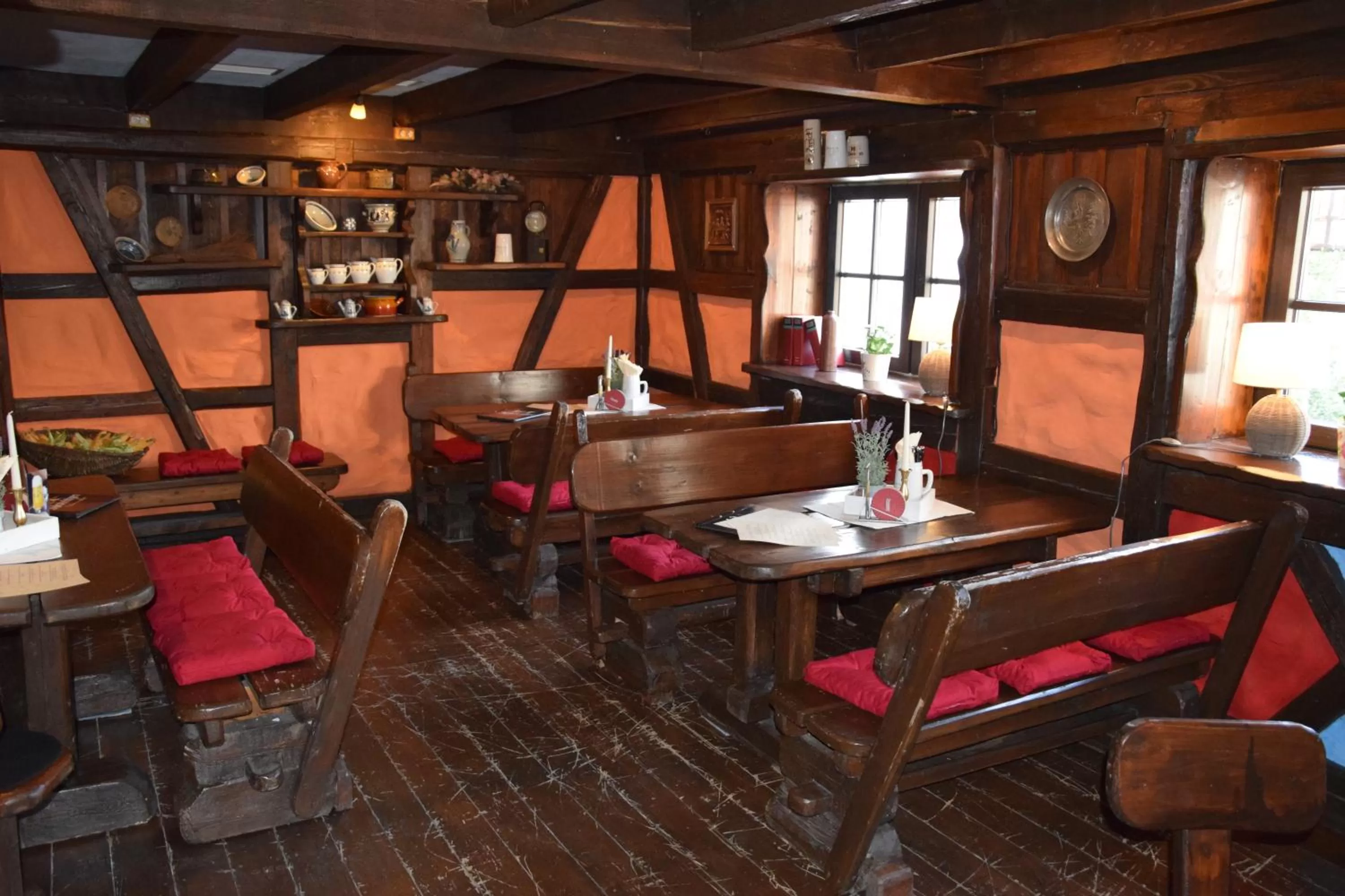 Restaurant/places to eat in Grünes Tor