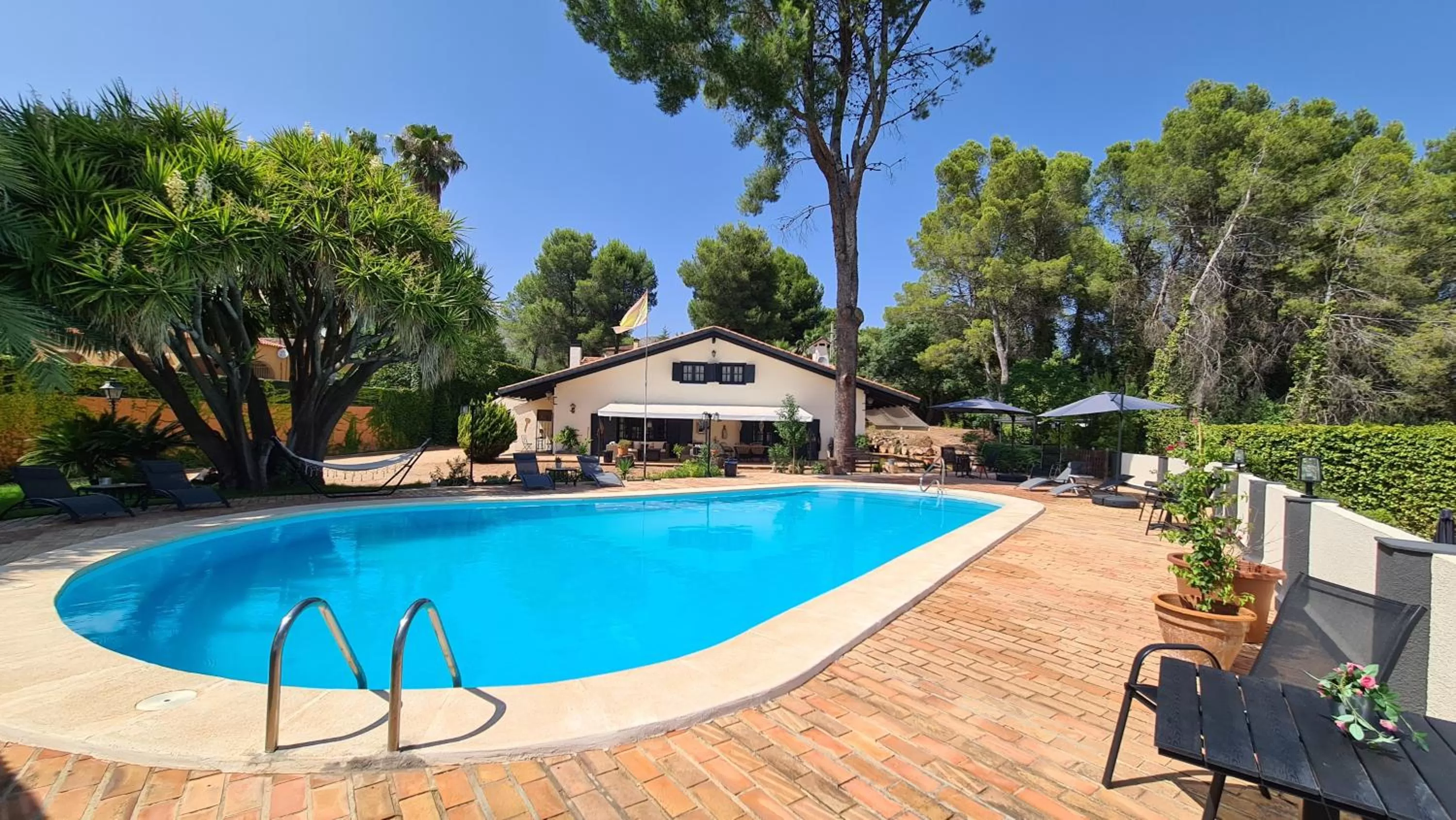 Property building, Swimming Pool in Finca la Yuca