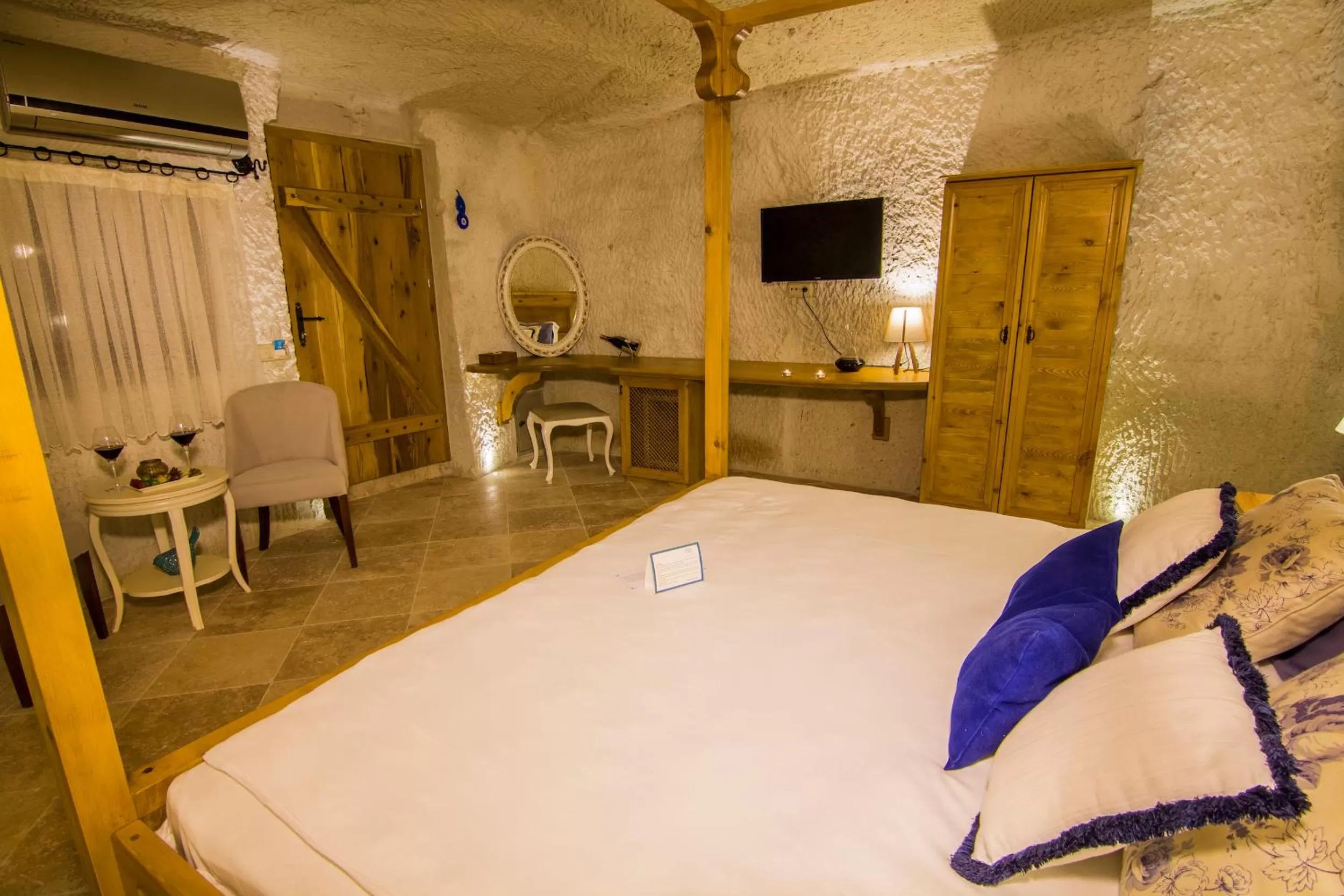 Bed in Azure Cave Suites - Cappadocia