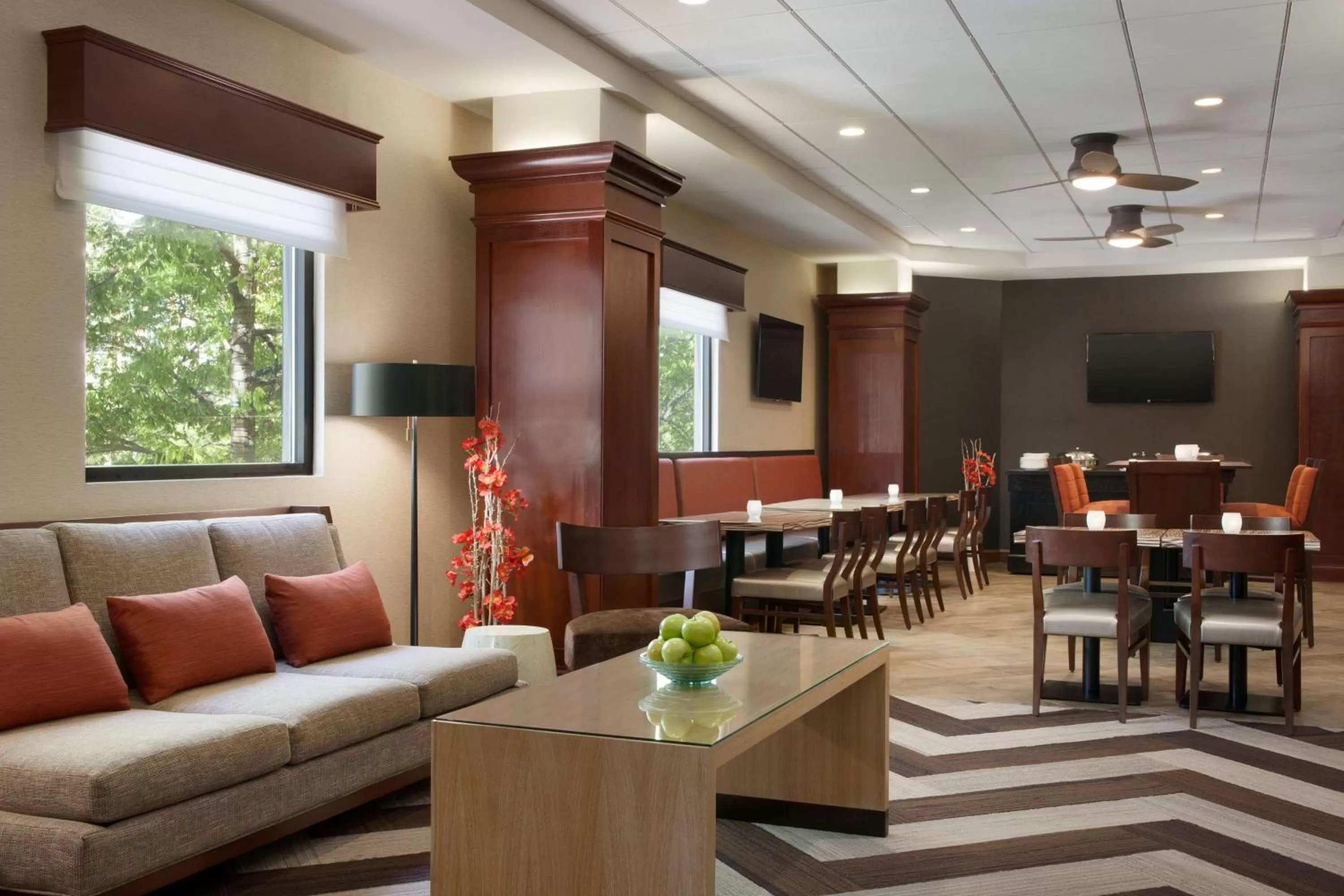 Property building in Hilton Arlington