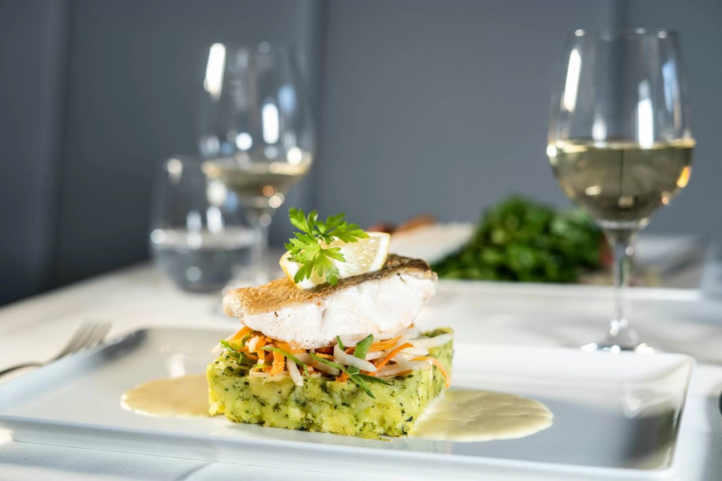 Food and drinks in Hotel Simon's Plaza