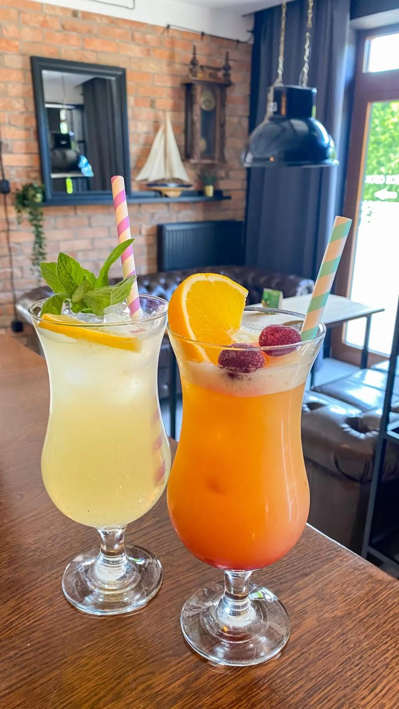 Drinks in Zajazd Valentino / Listopadowa 55