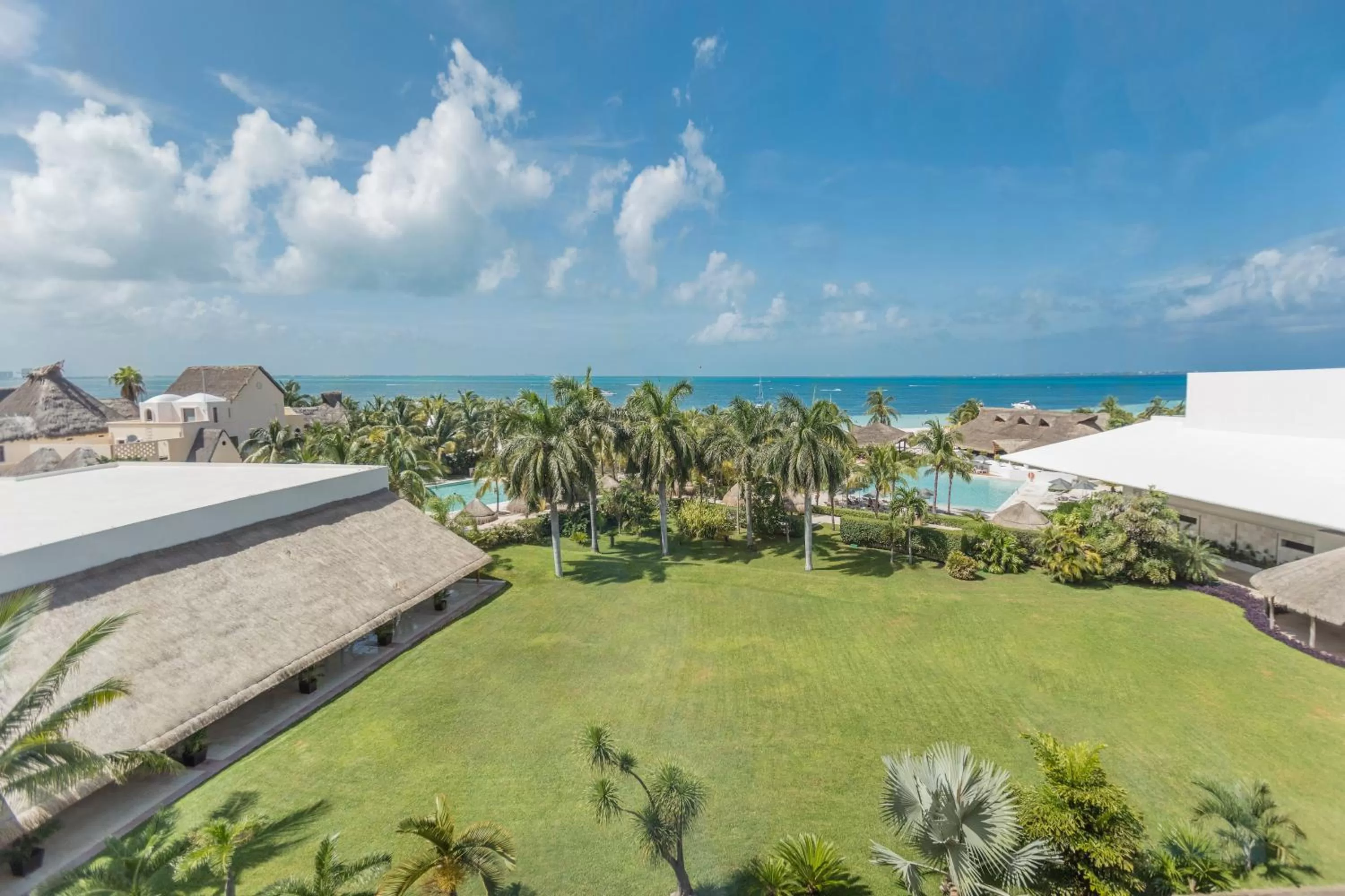 Restaurant/places to eat in Presidente InterContinental Cancun Resort