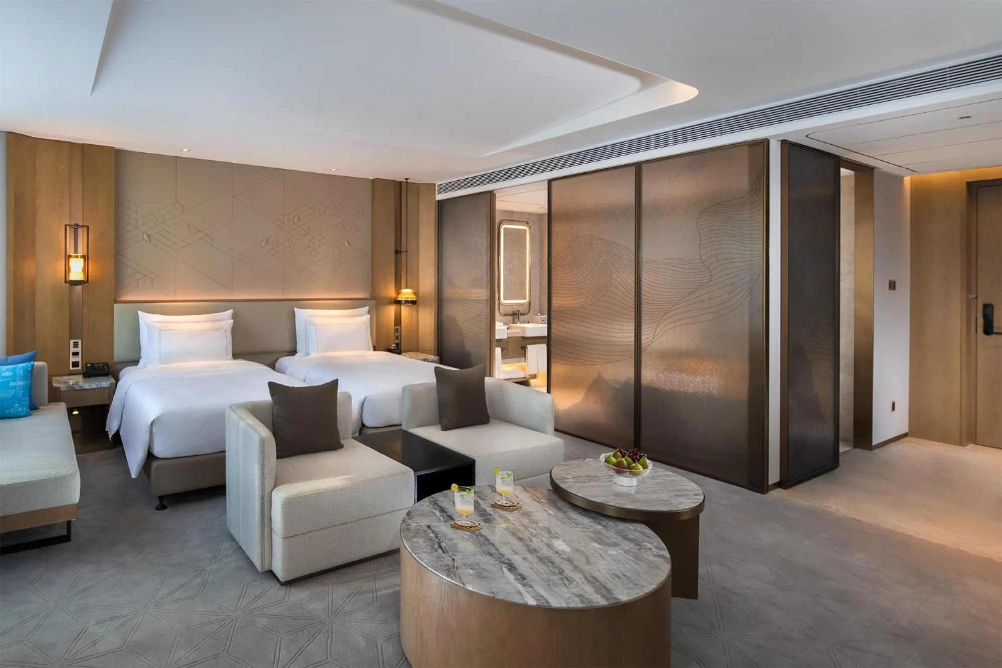 Photo of the whole room, Bed in Shenzhenair International Hotel