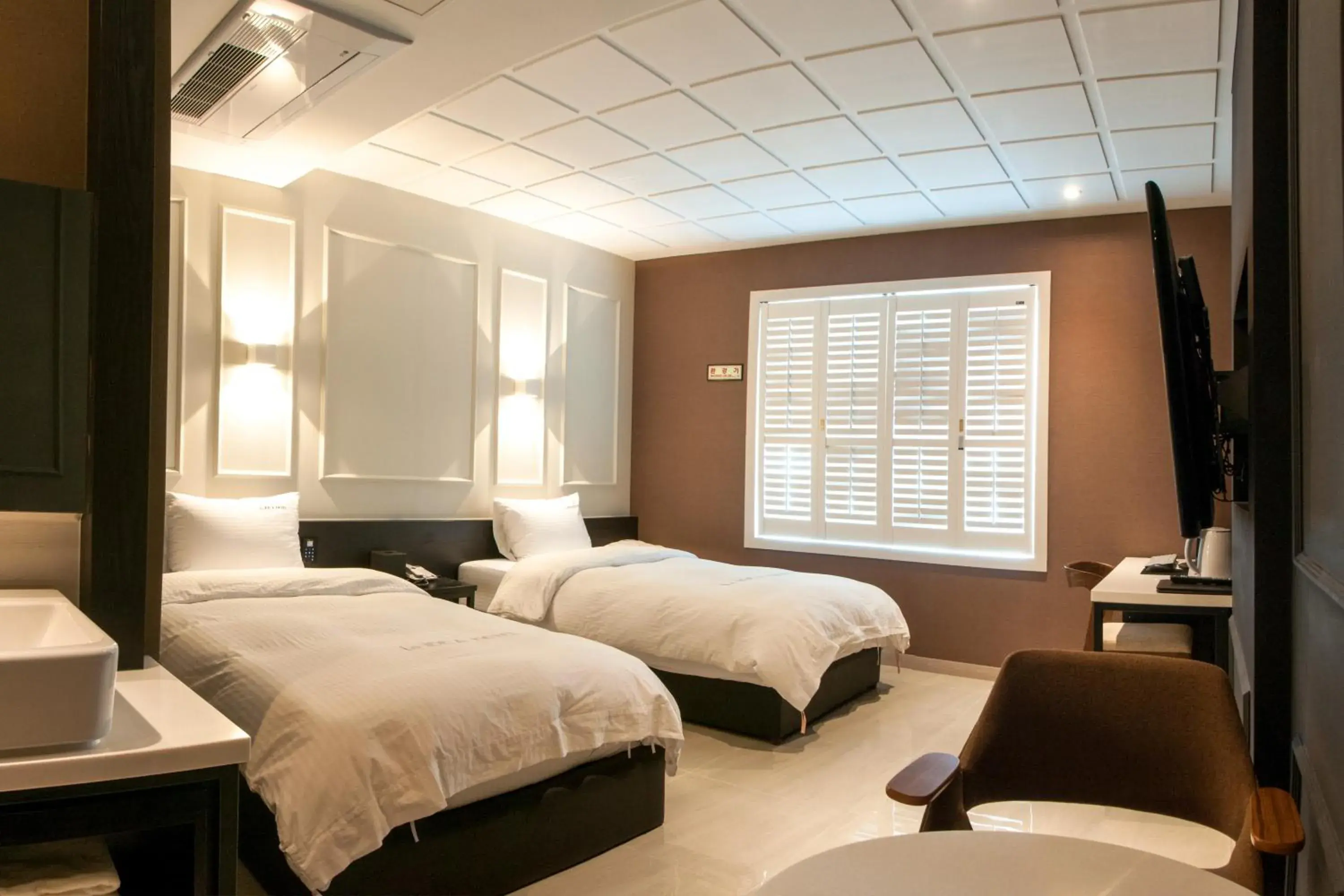 Deluxe Twin Room in Le Idea Hotel Busan Station Deluxe Twin Room in Le Idea Hotel Busan Station