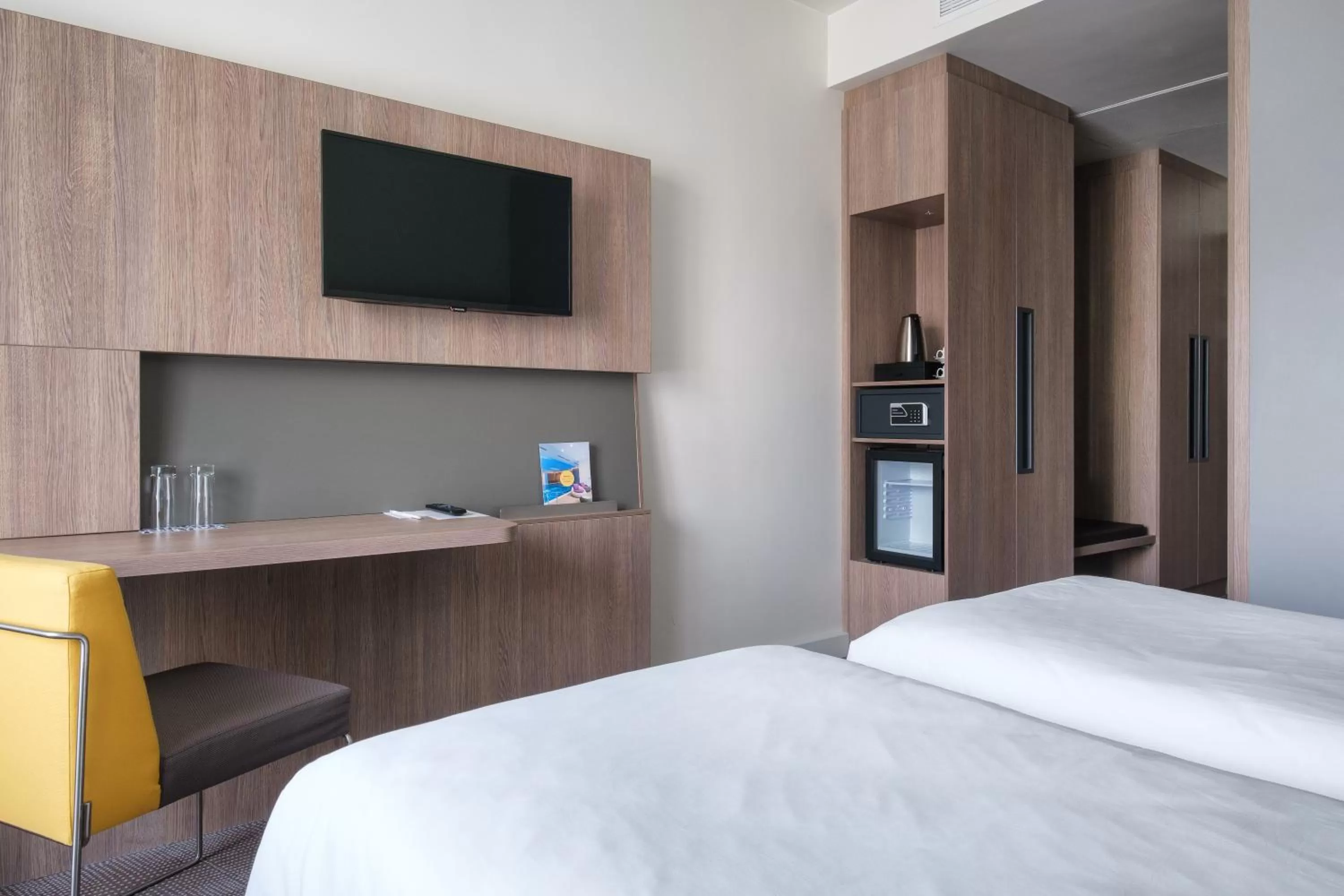 Bed in Novotel Almaty City Center