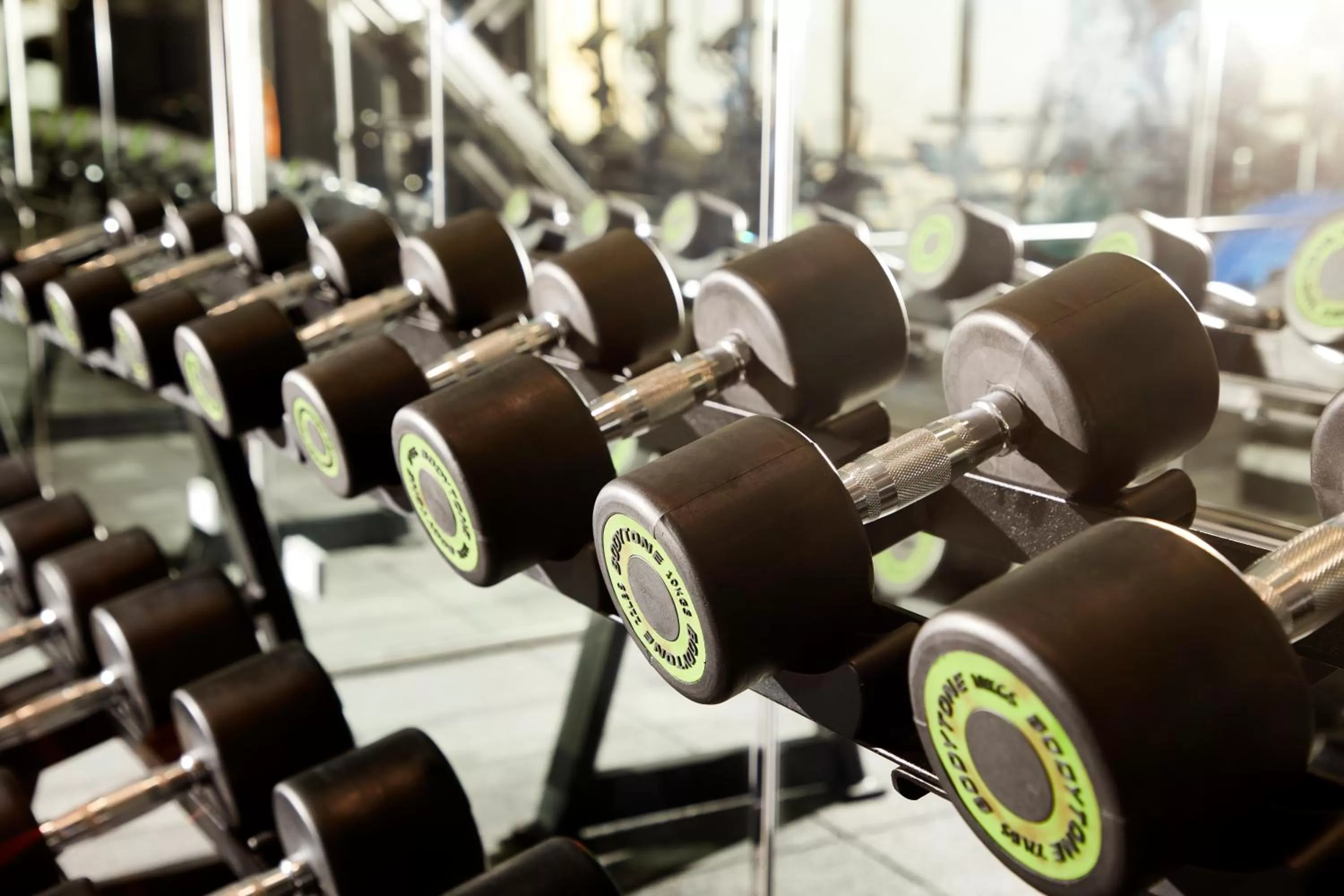 Fitness centre/facilities in The Quarter Ari by UHG