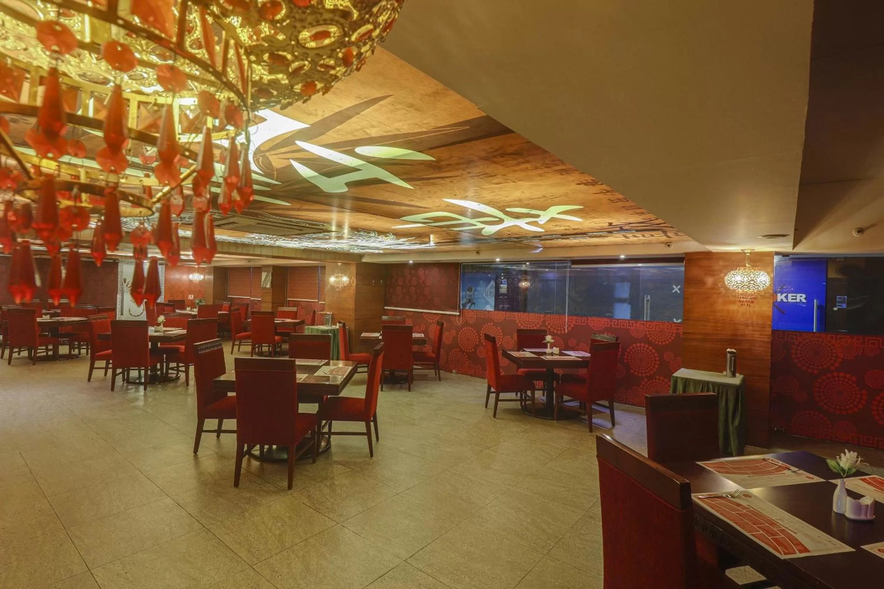 Restaurant/Places to Eat in Palette - Hotel Chennai La Palace