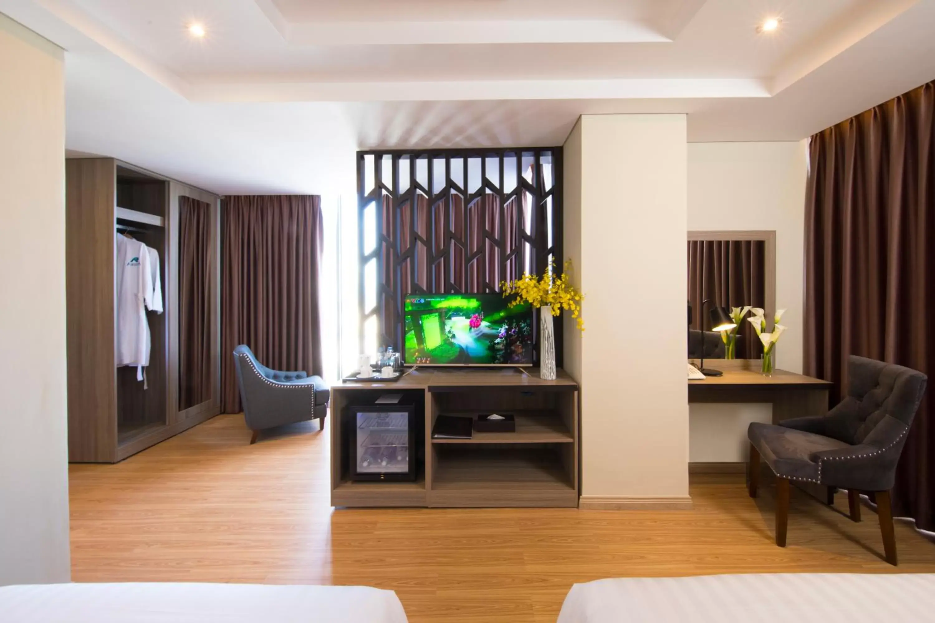 Junior Suite Twin with Sea View and Balcony in ARECA HOTEL NHA TRANG Junior Suite Twin with Sea View and Balcony in ARECA HOTEL NHA TRANG