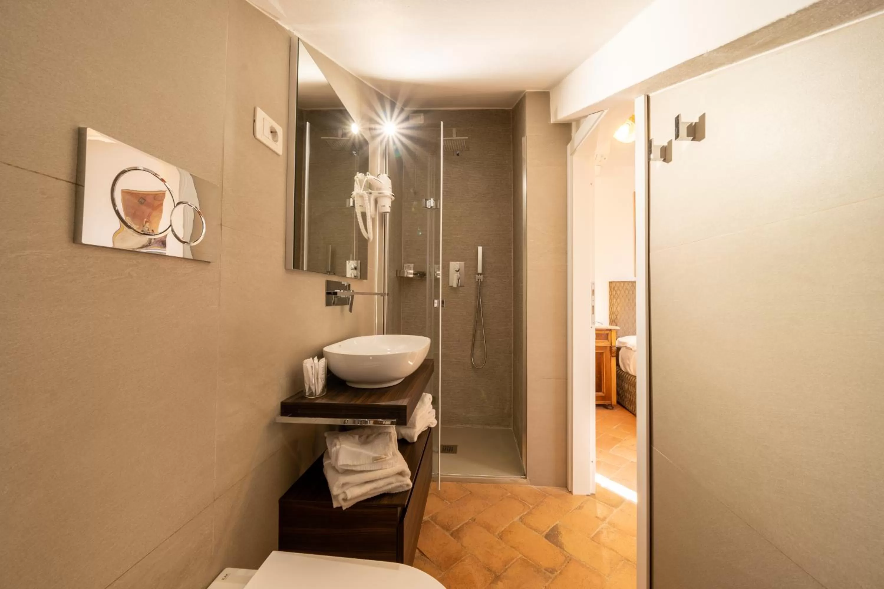 Shower in Affittacamere Valentina