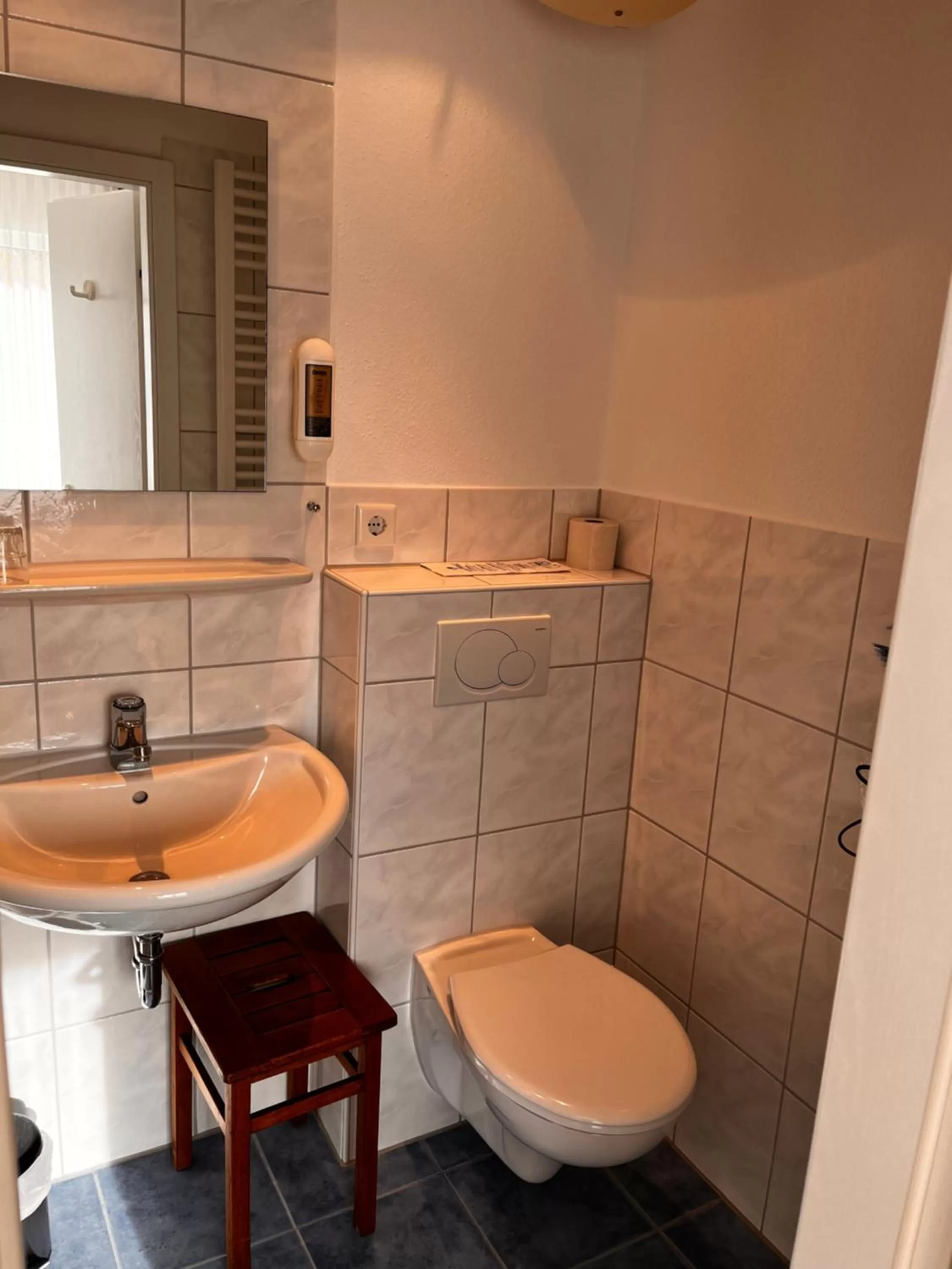Toilet, Bathroom in Casa Milix - Bed & Breakfast