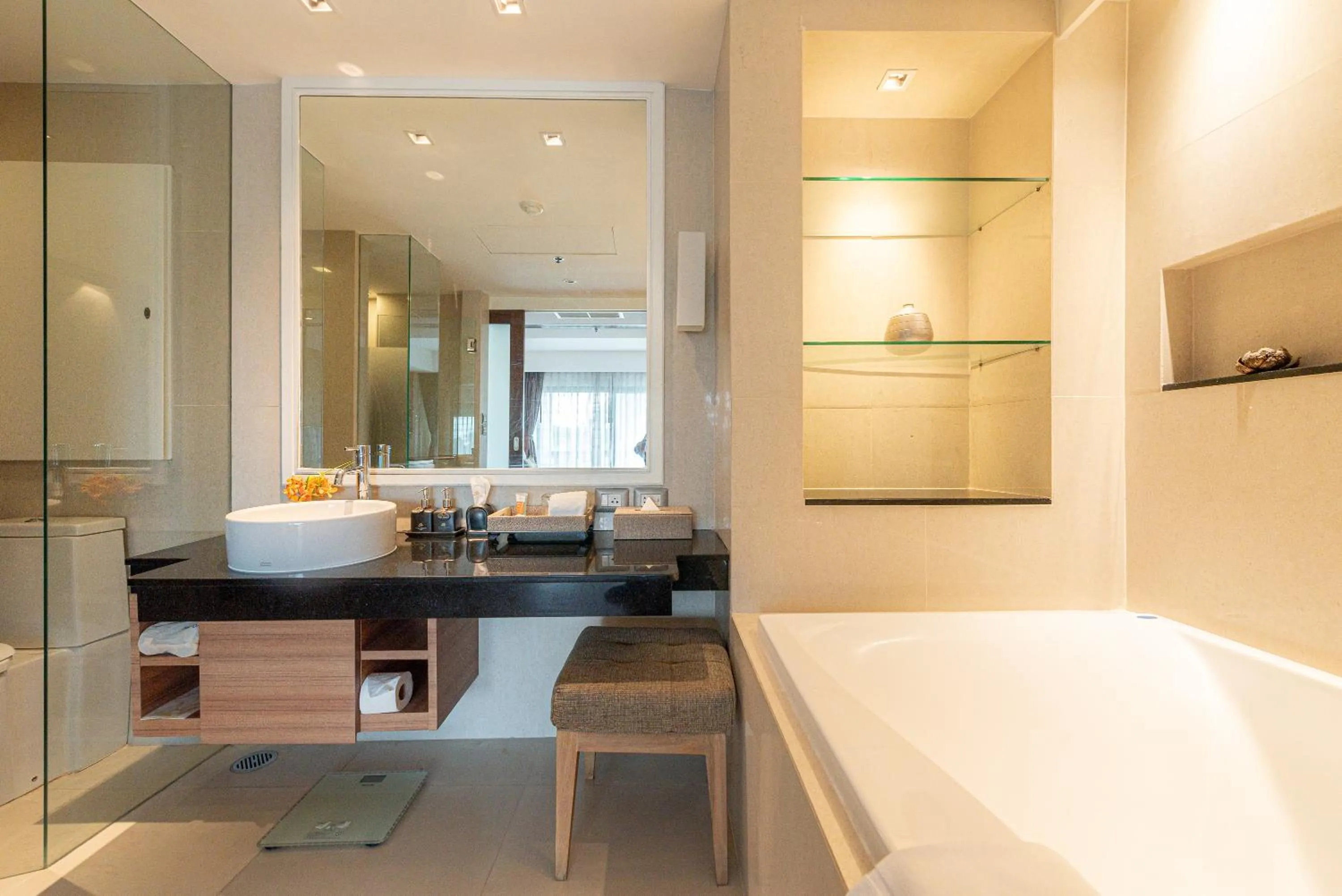 Bathroom in Summit Windmill Golf Suite Hotel at Suvarnabhumi