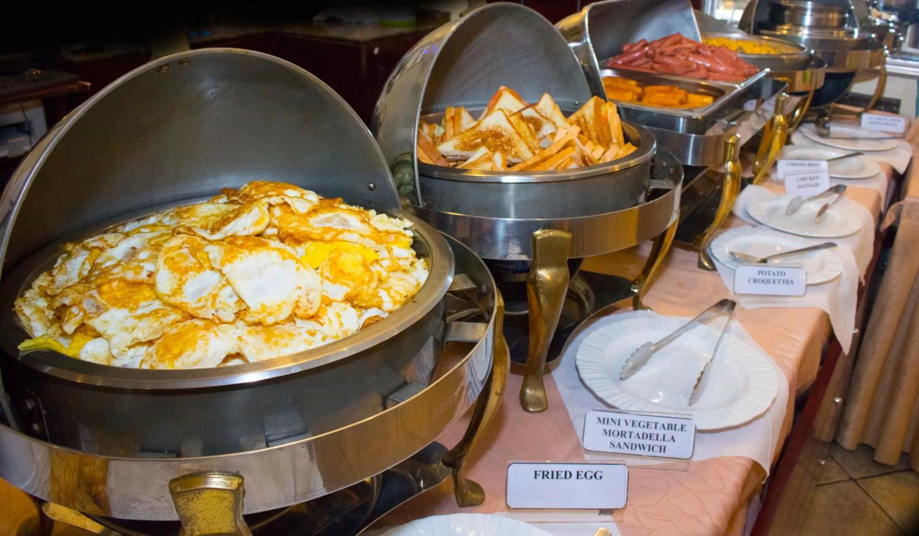 Breakfast in Al Maha Regency Hotel Suites - Managed by Aoudi Consultants