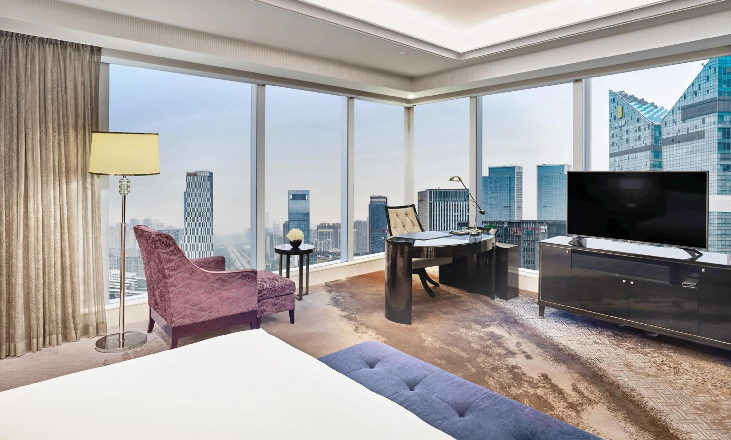 Photo of the whole room in Fairmont Chengdu