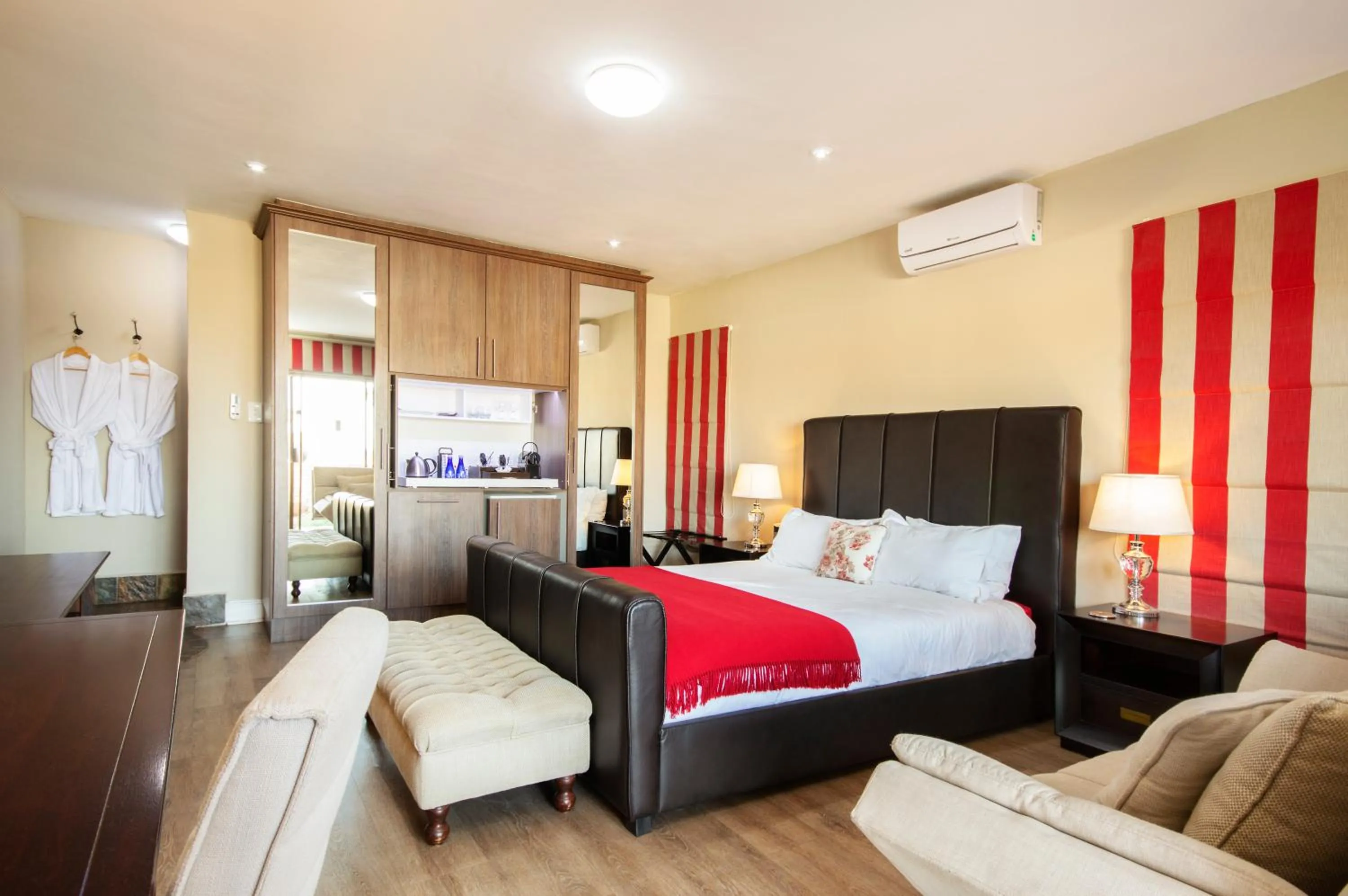 Bed in Nautilus Guesthouse