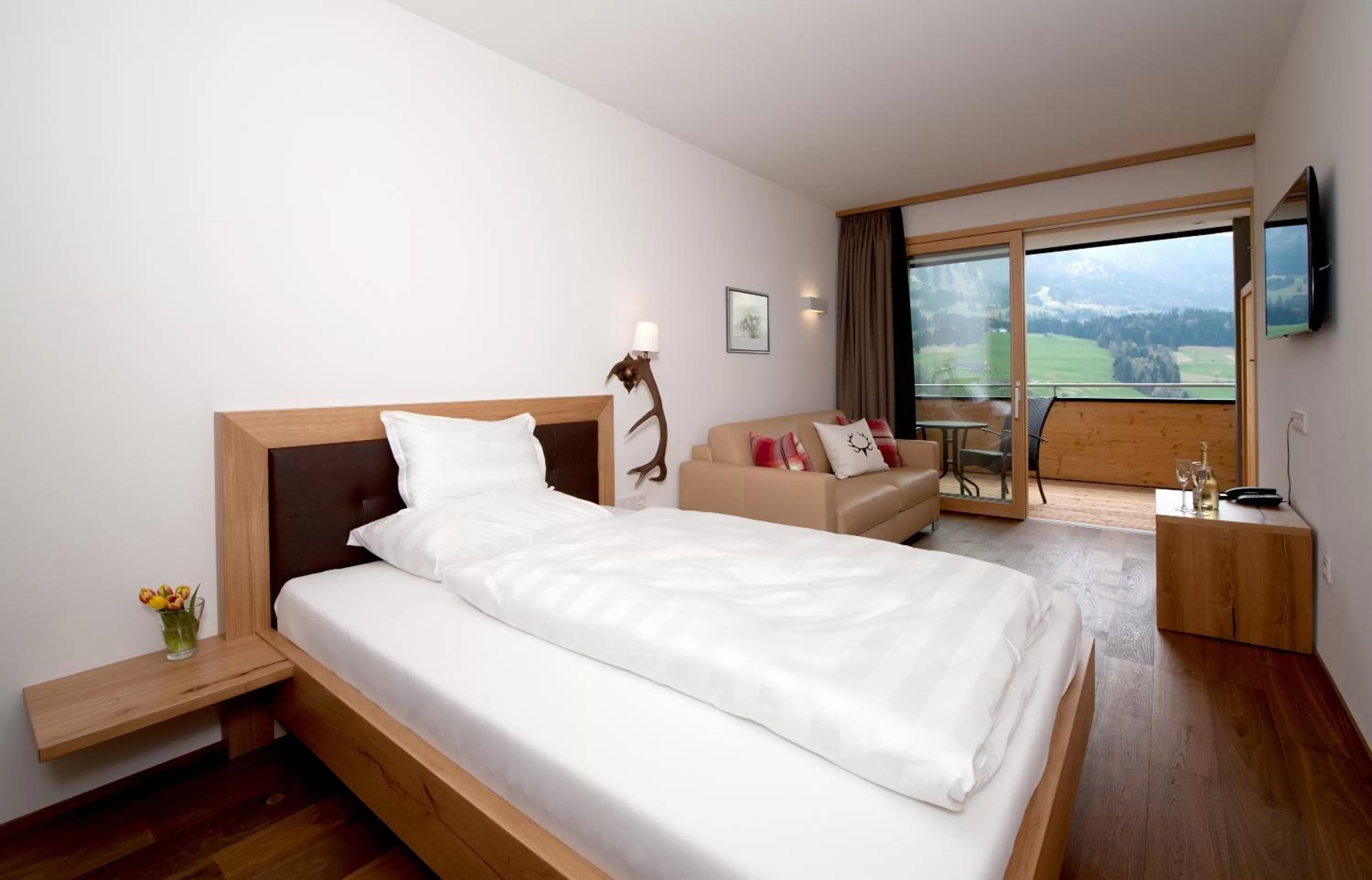 Photo of the whole room, Mountain View in St Hubertus BnB