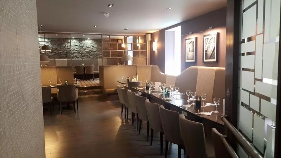 Restaurant/places to eat in The Fairburn Hotel