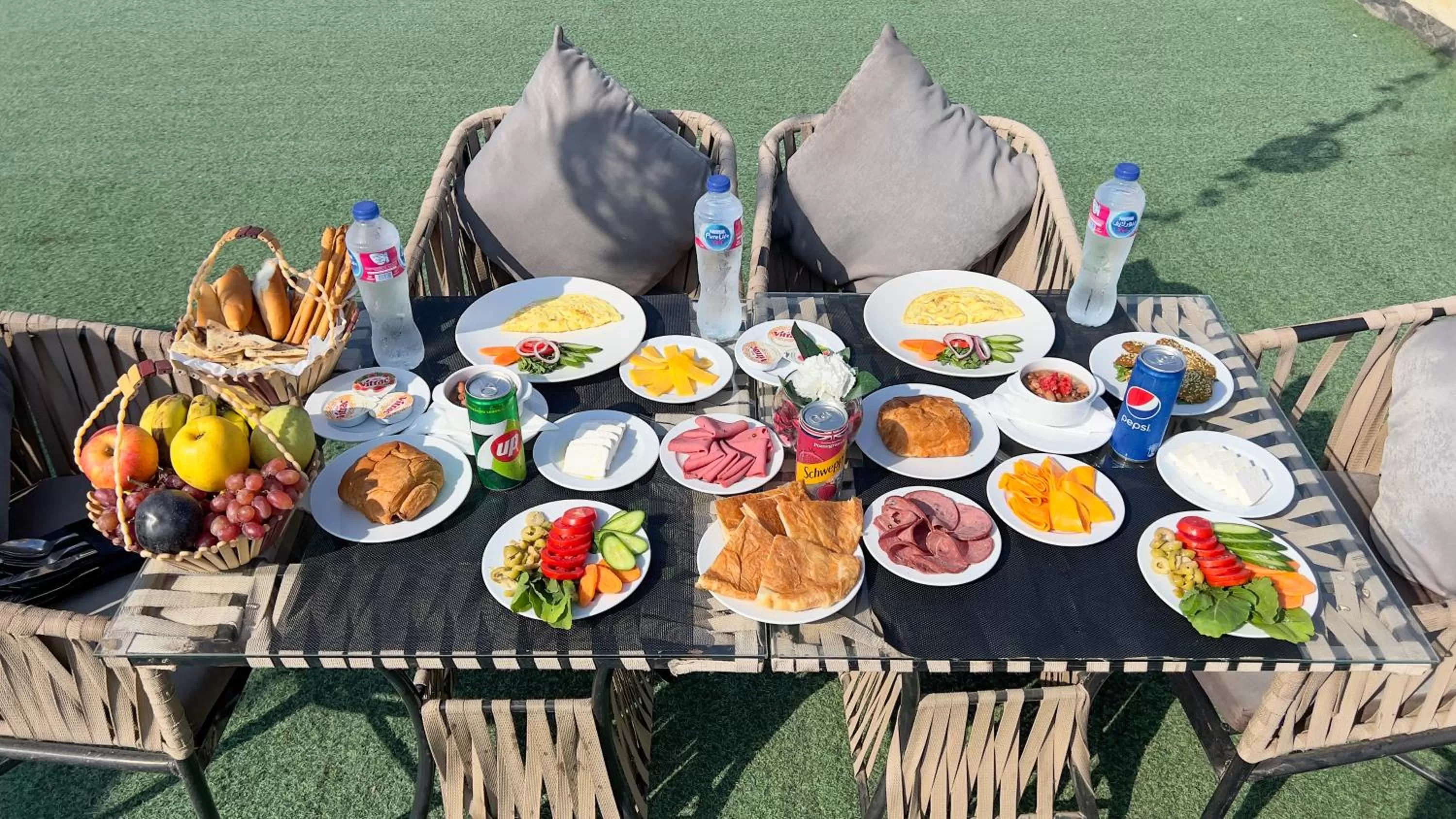 Continental breakfast in King Cheops Inn - Pyramid View