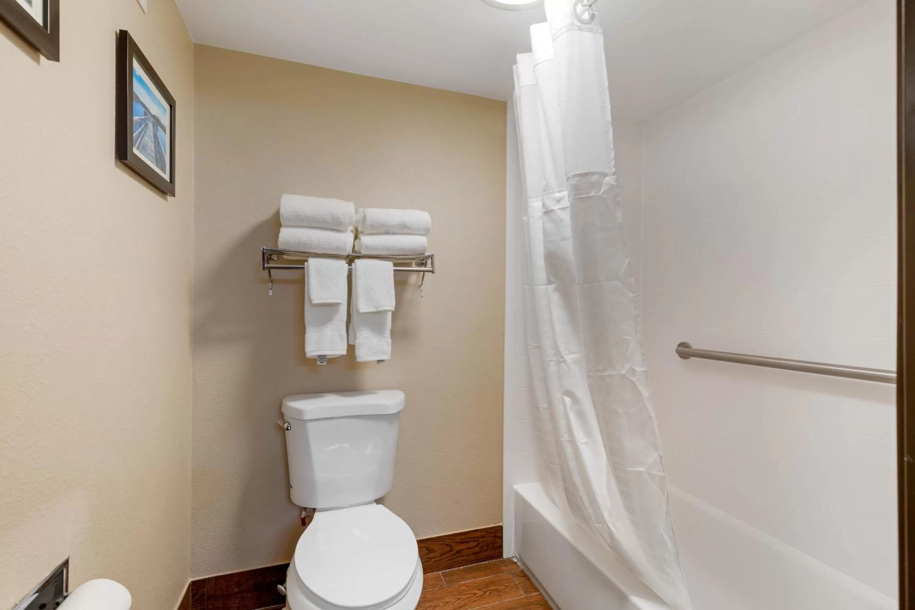 Queen Suite with Two Queen Beds - Non-Smoking in Comfort Inn & Suites Milford