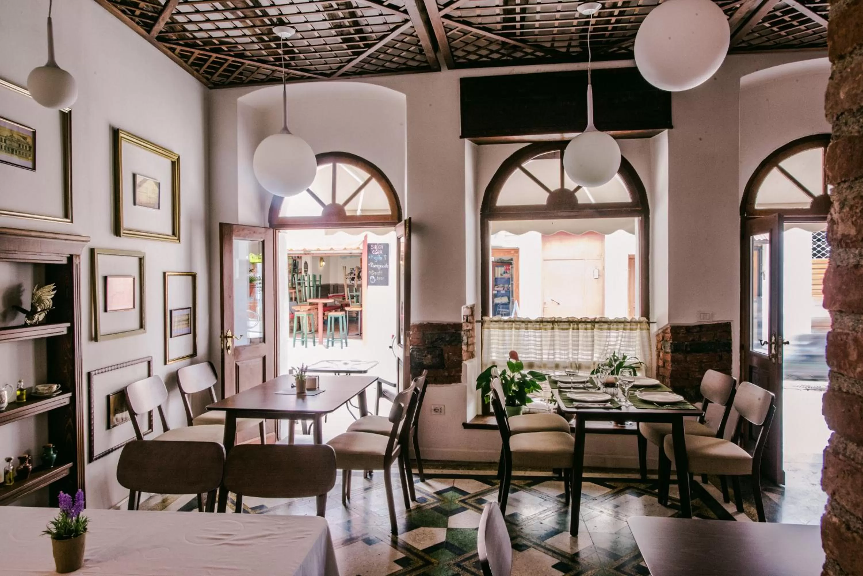 Restaurant/Places to Eat in Hotel Loredano