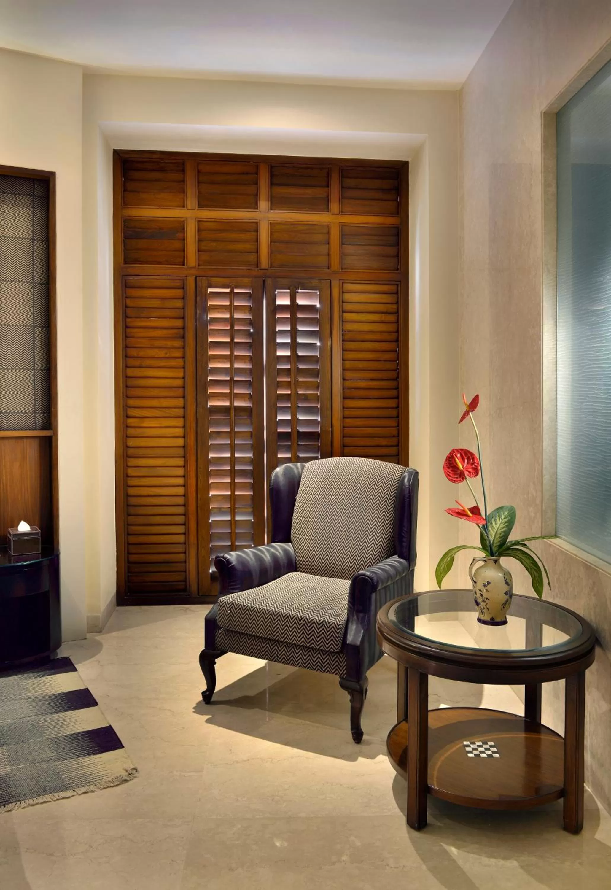 Seating area in The Lalit Great Eastern Kolkata