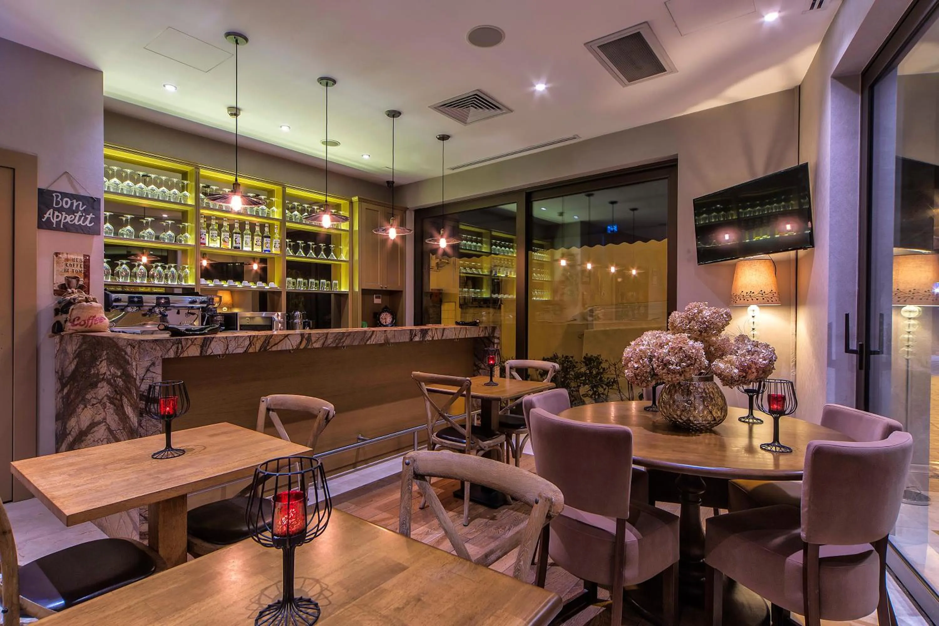 Restaurant/places to eat in Hotel Morione & Spa Center