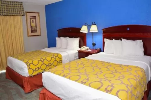 Balcony/Terrace, Bed in Baymont by Wyndham Michigan City