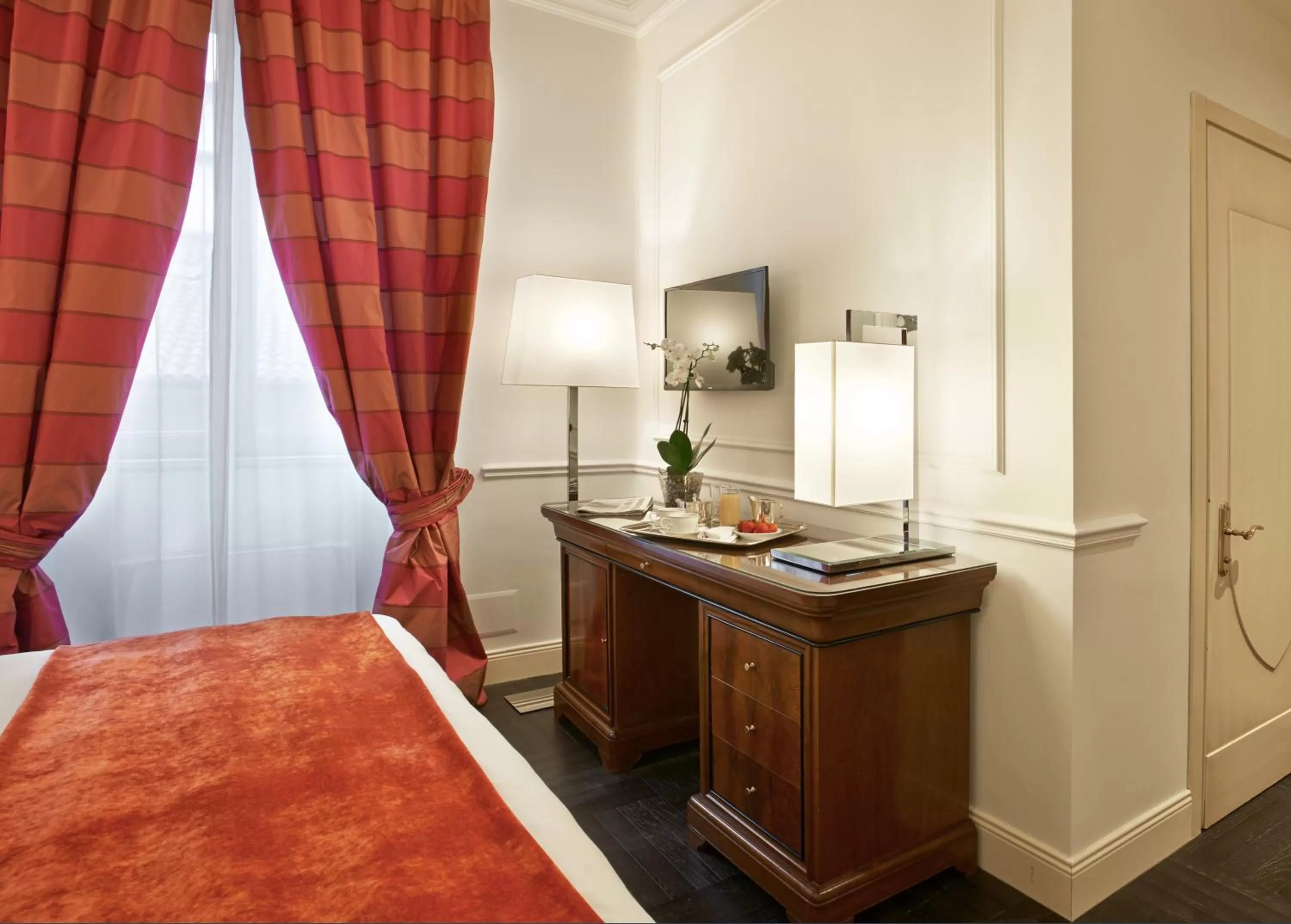 Bedroom, Bed in Albergo Terminus