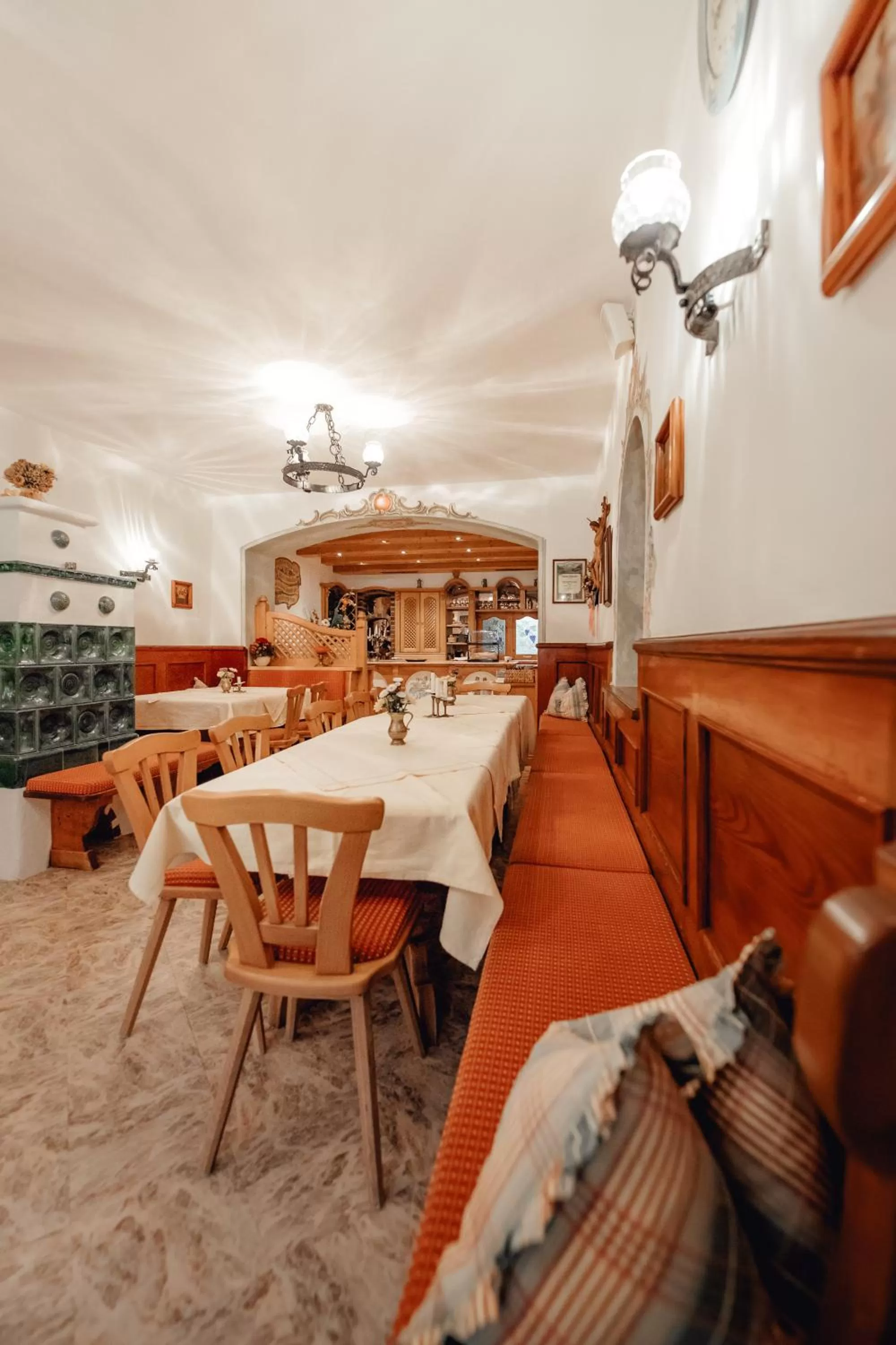 Lounge or bar in Dandler - Zimmer und Ferienwohnungen