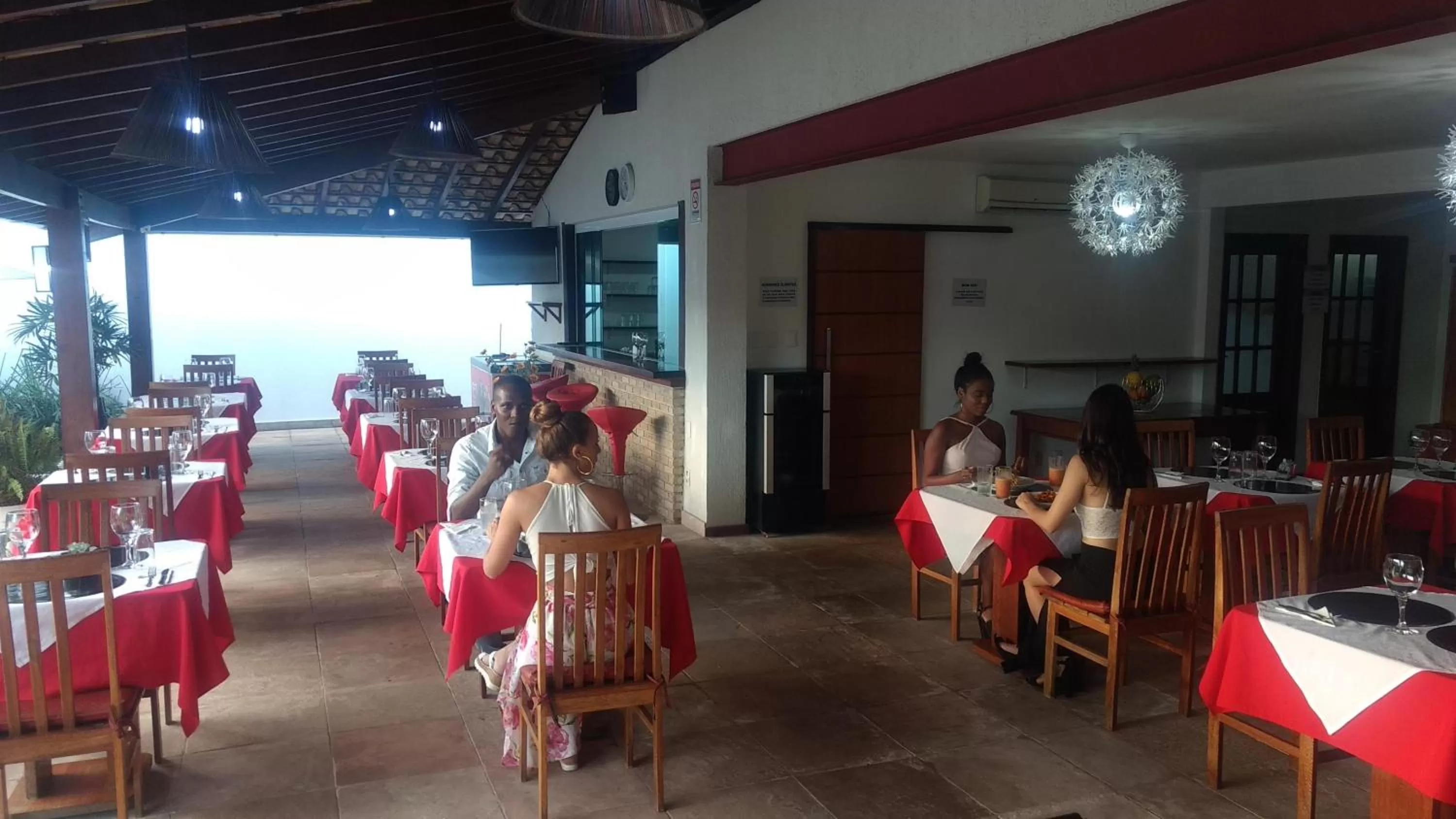 Restaurant/Places to Eat in Hotel Pousada Salvador Paradise