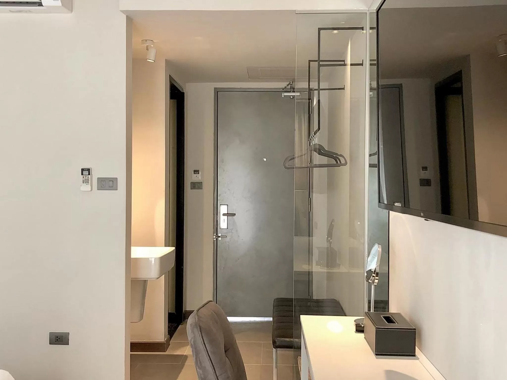 Bathroom in POR Daowadung NO PARKING