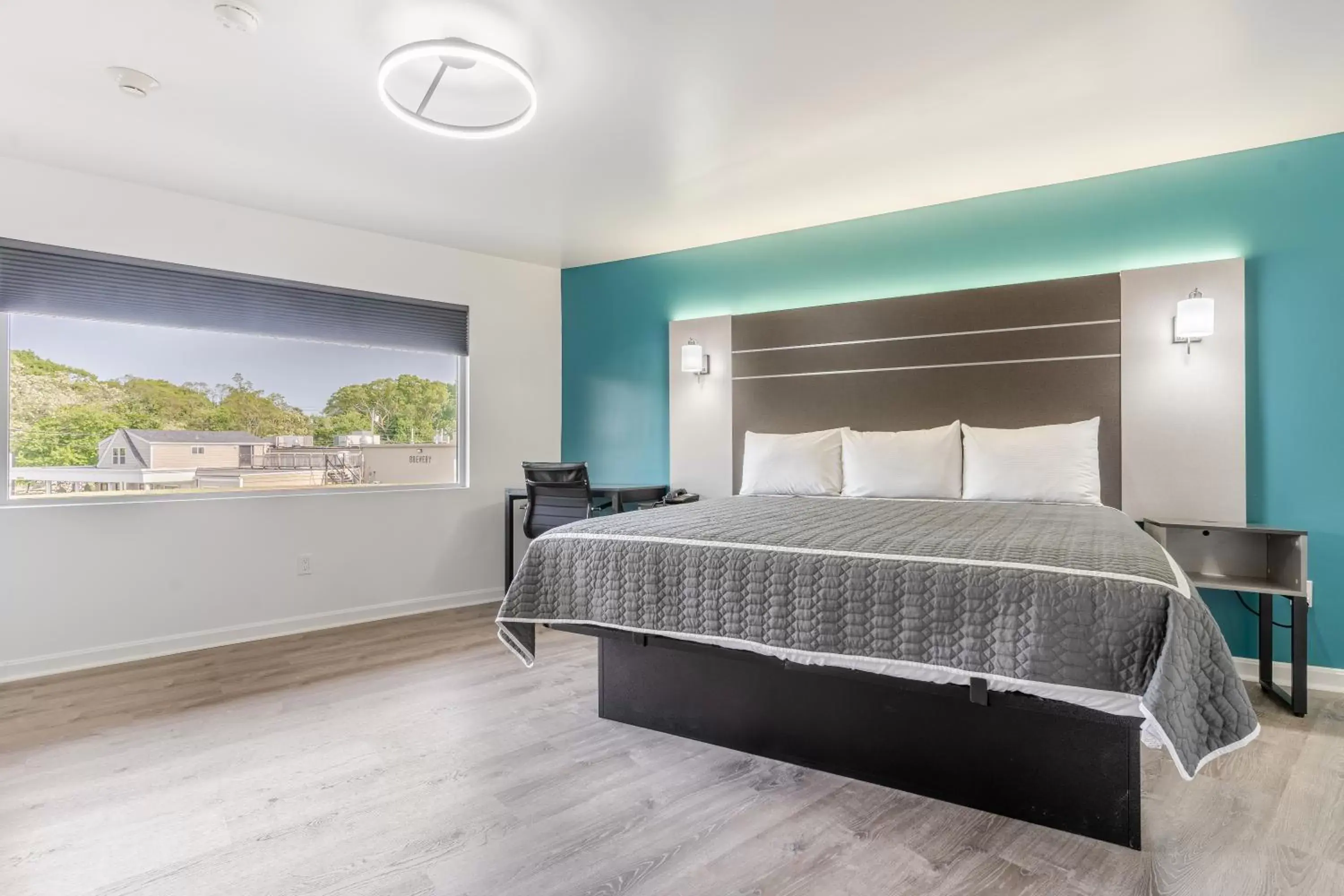 Standard King Room in Blue Beach Motel Providence North Kingstown Standard King Room in Blue Beach Motel Providence North Kingstown