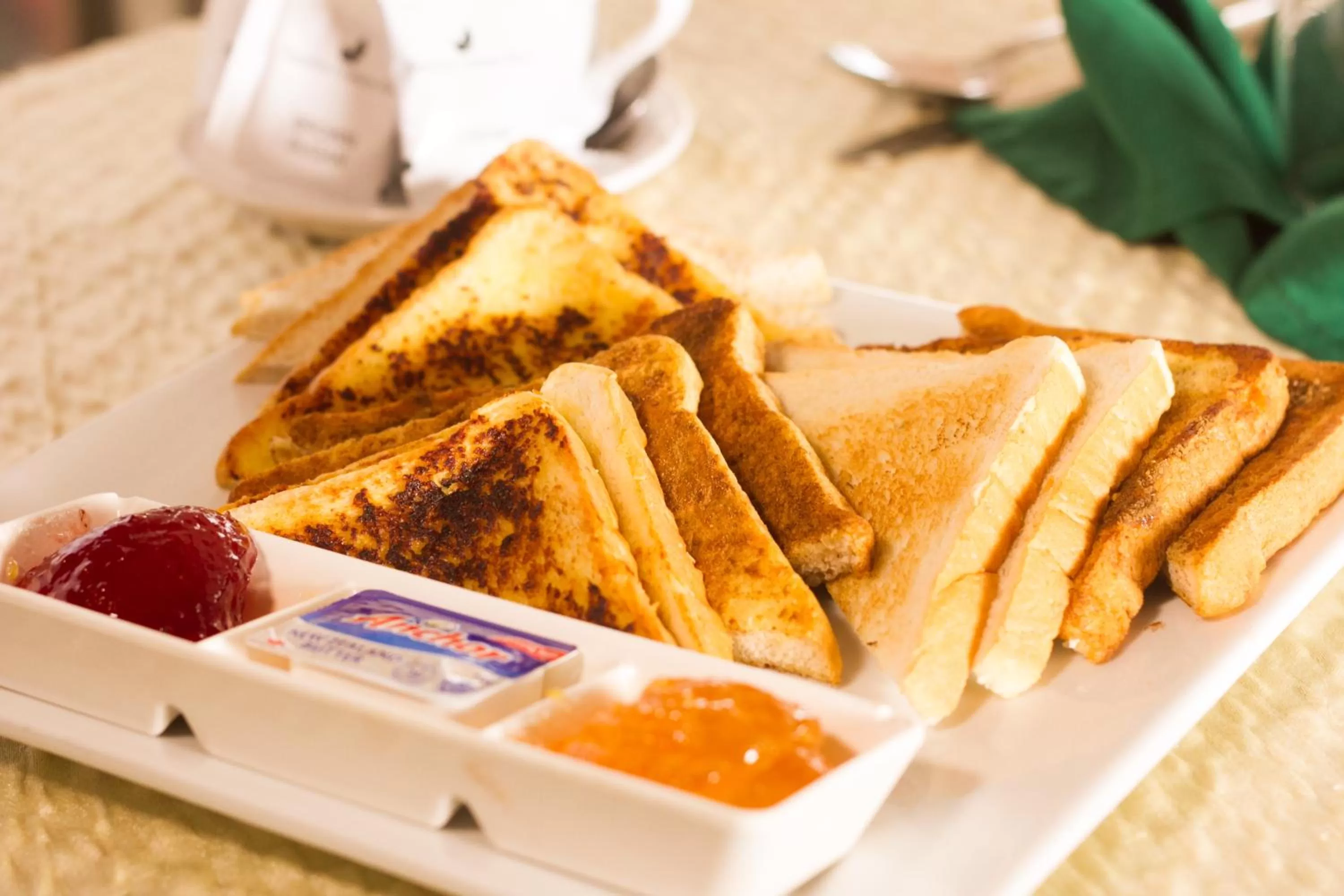 American breakfast in Tagaytay Country Hotel