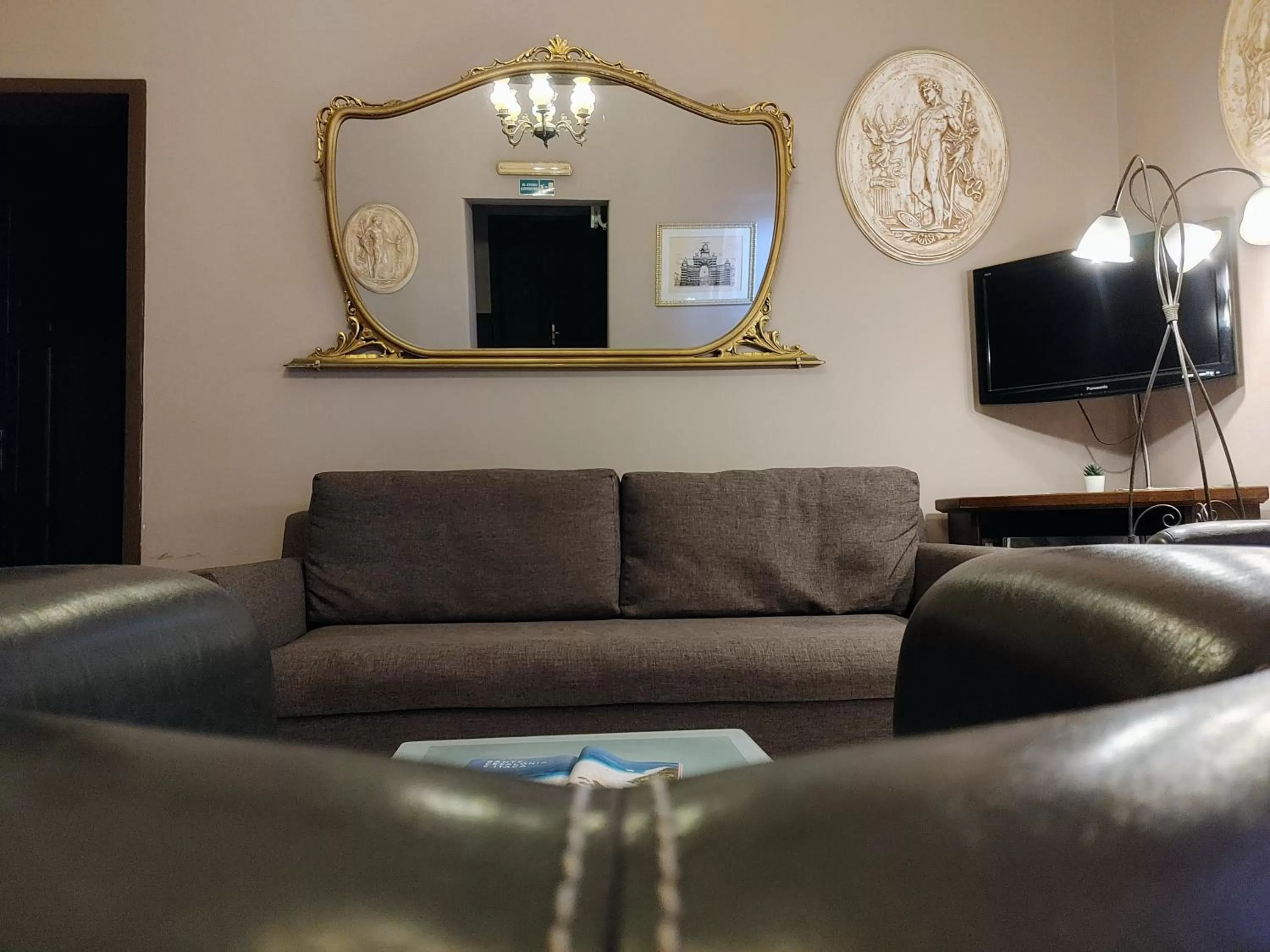 TV and multimedia in Hotel Biscari