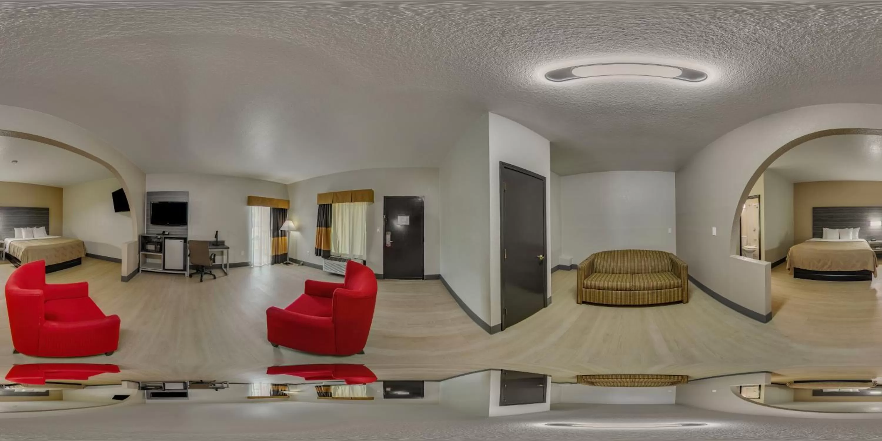 Living room, Bed in Quality Inn Commerce at I-85