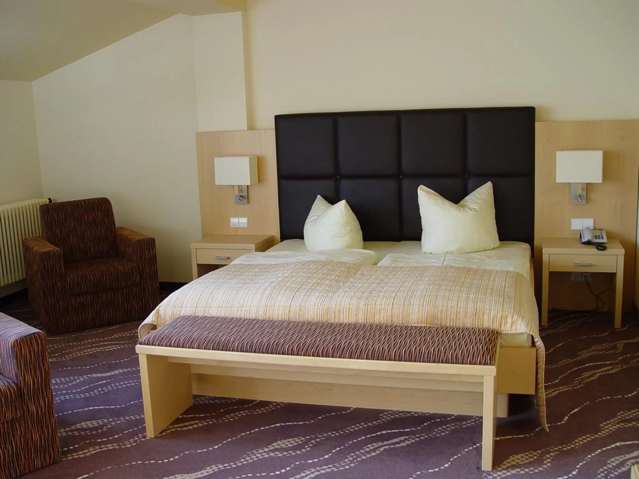 Photo of the whole room, Bed in Parkhotel Bad Schandau mit SPA