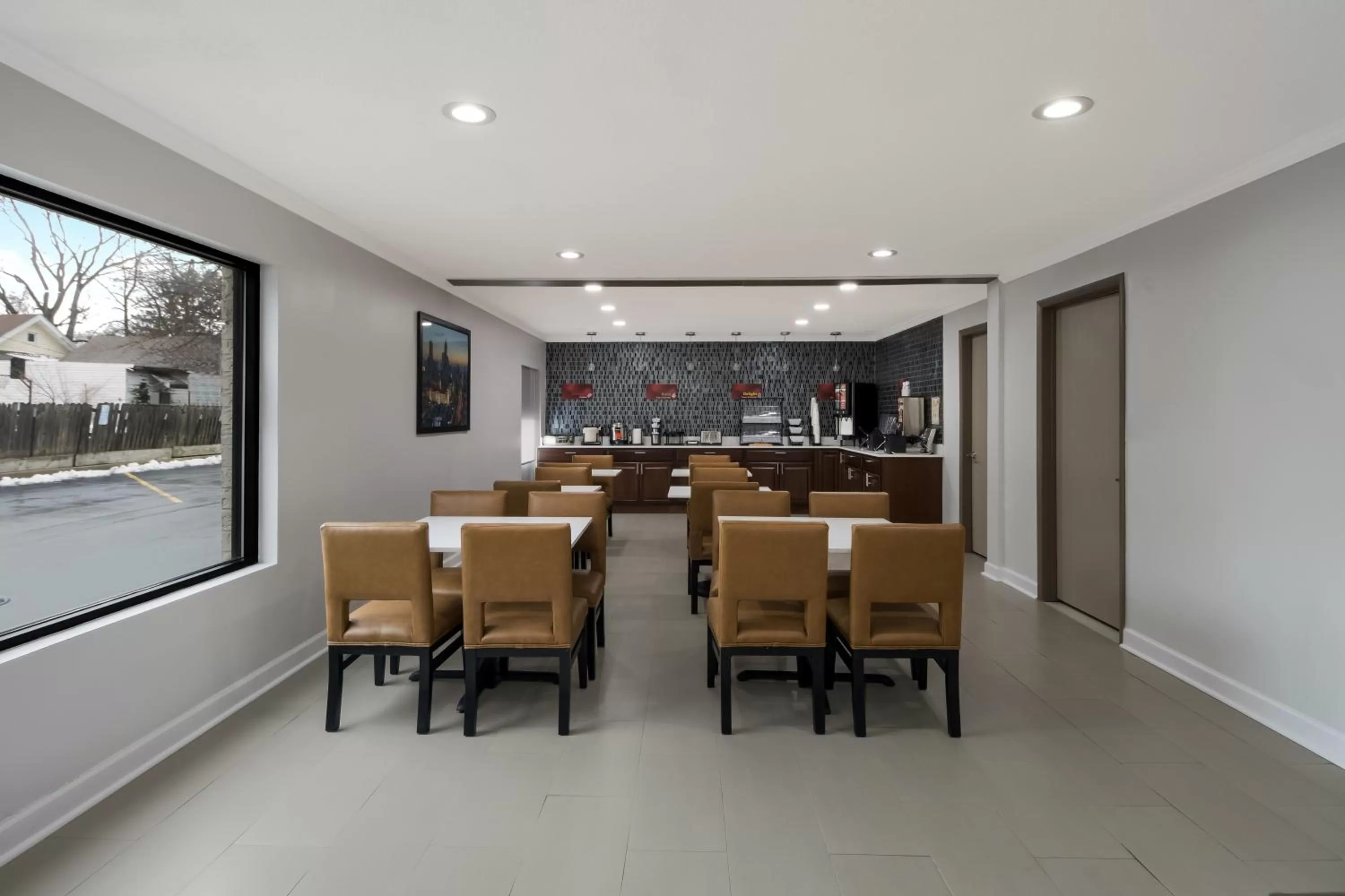 Dining area in Quality Inn South Bend near Notre Dame