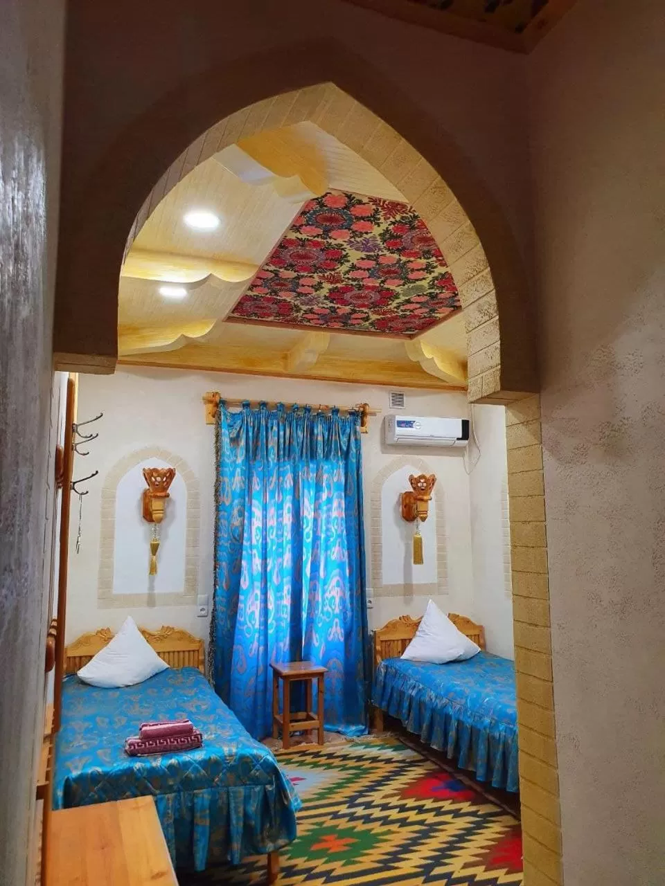 Photo of the whole room, Bed in Zukhro Boutique Hotel