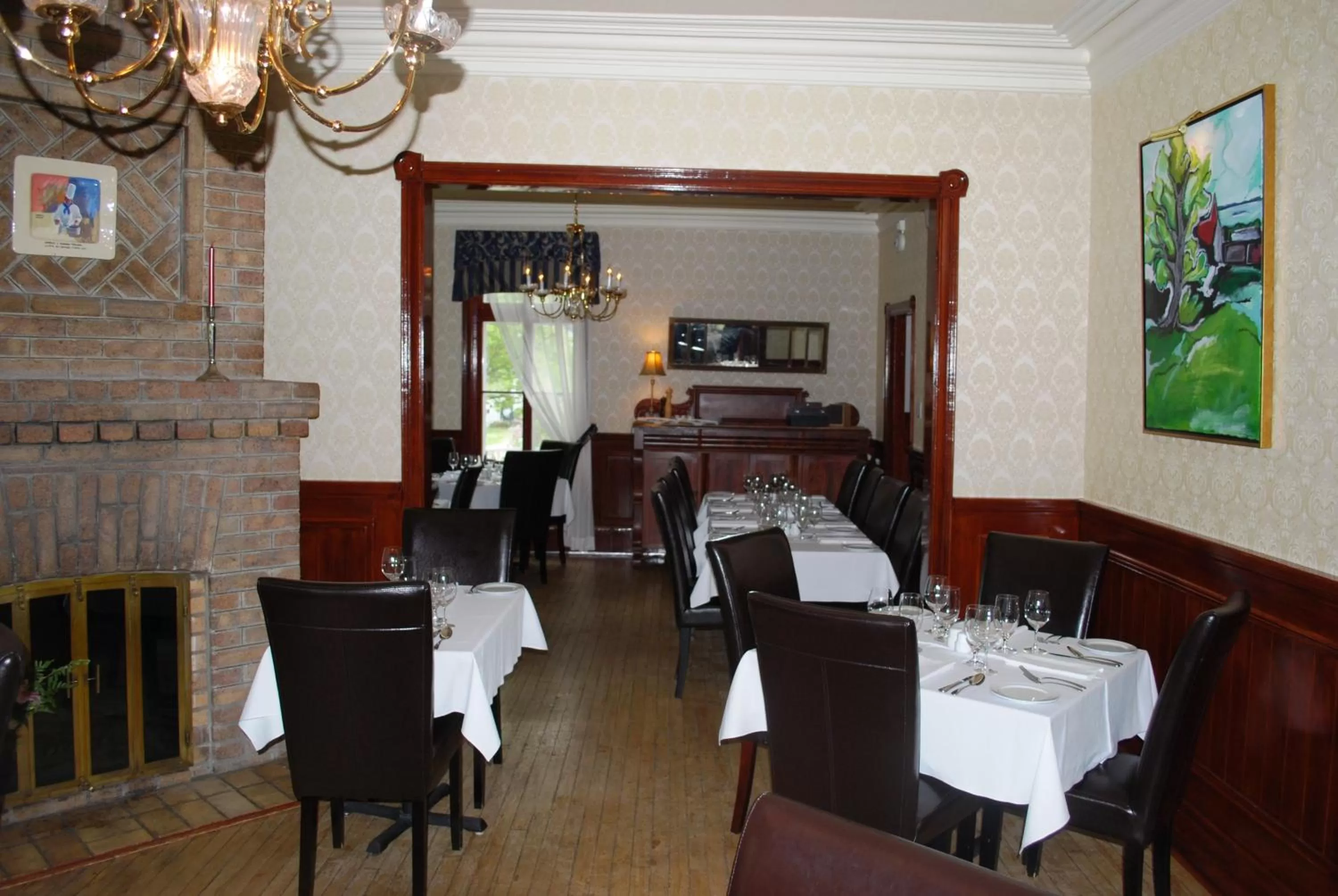Restaurant/places to eat in Chez Truchon Bistro-Auberge