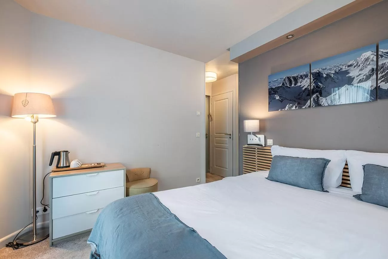 Bed in Eden Hotel, Apartments and Chalet Chamonix Les Praz