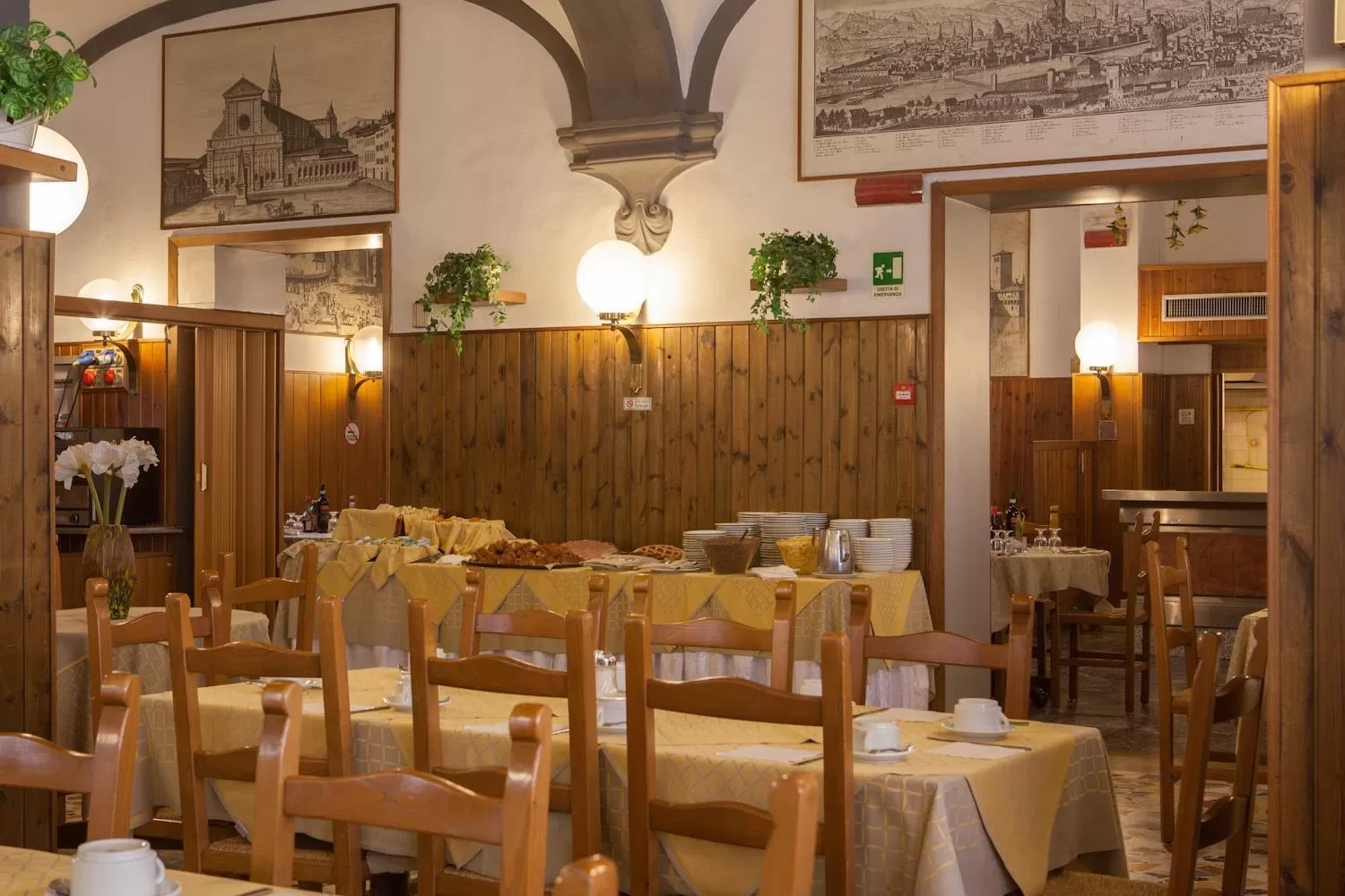 Restaurant/places to eat in AUTO PARK Hotel