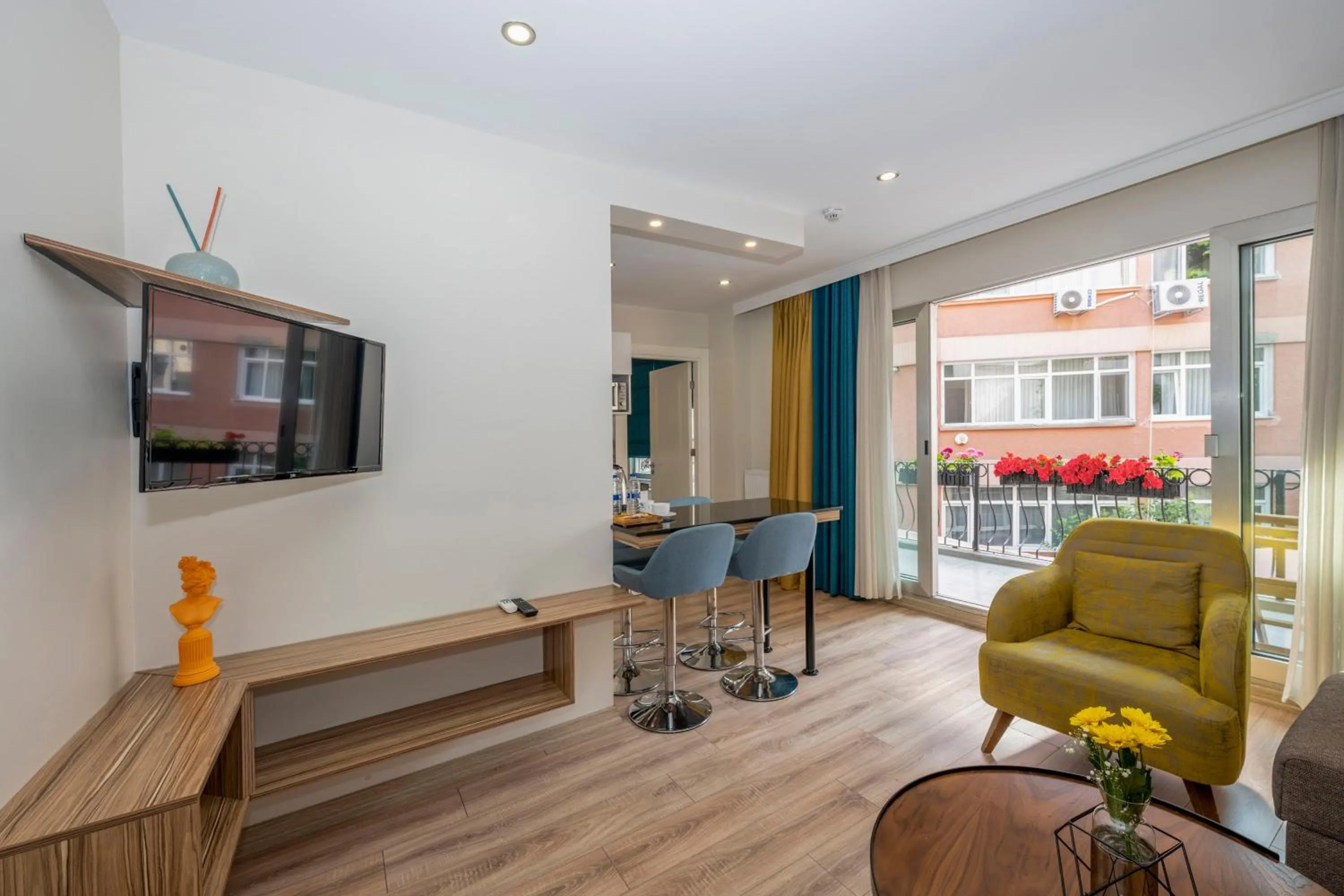 TV and multimedia in The Marions Suite istanbul Special Category Taksim