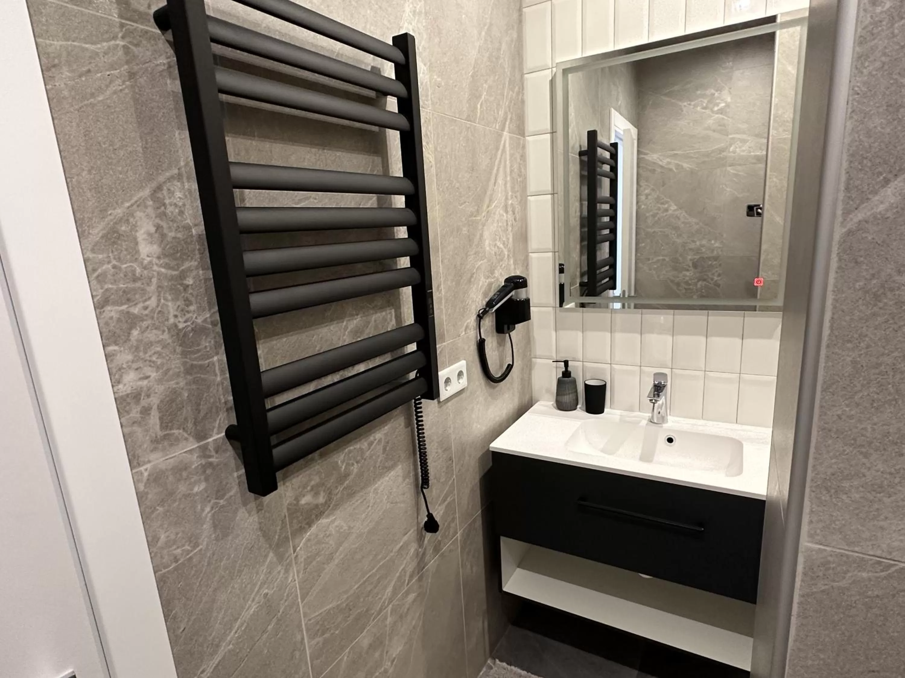 Bathroom in irisHotels