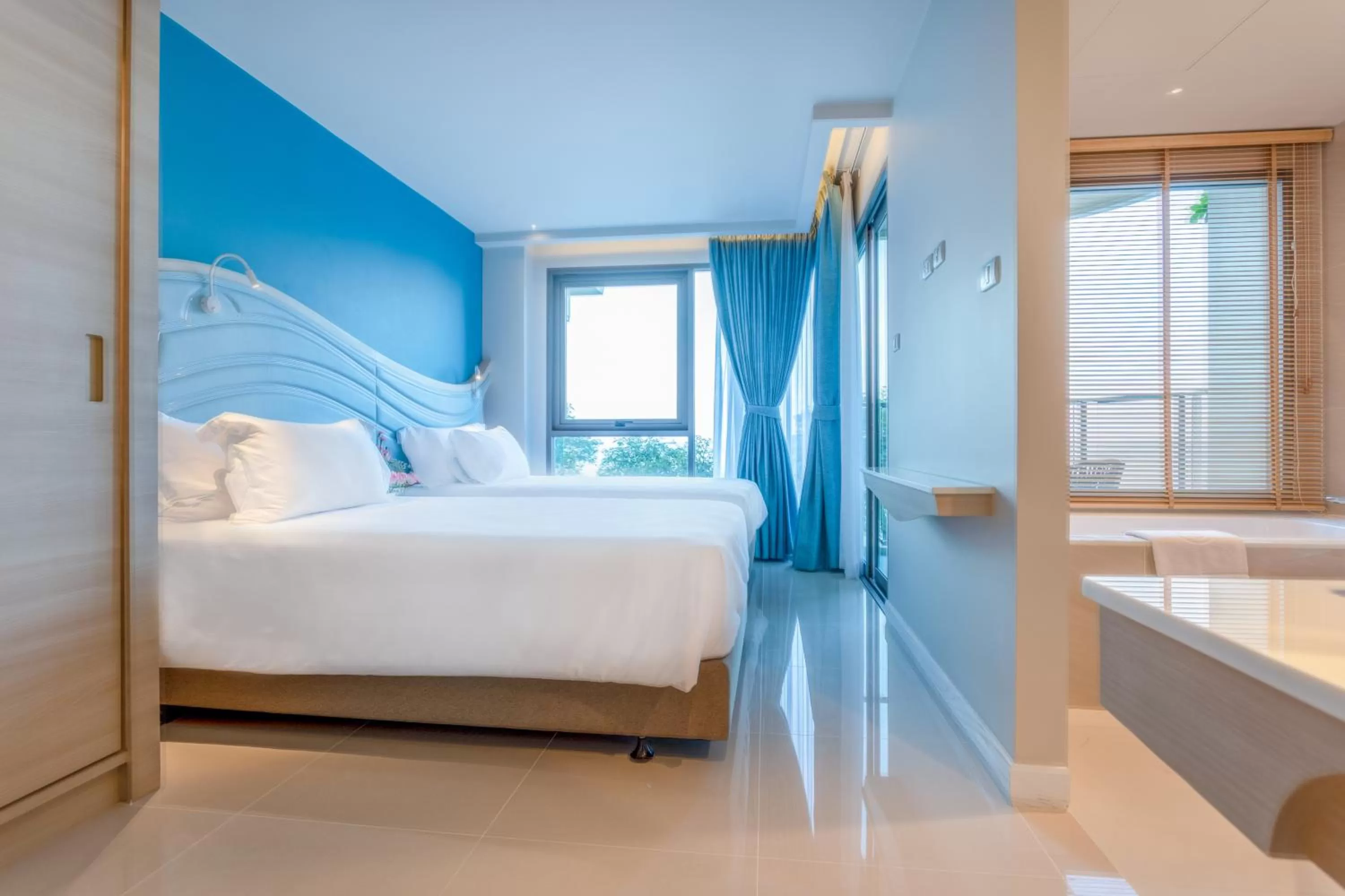 Bedroom, Bed in Centara Sonrisa Residences & Suites Sriracha