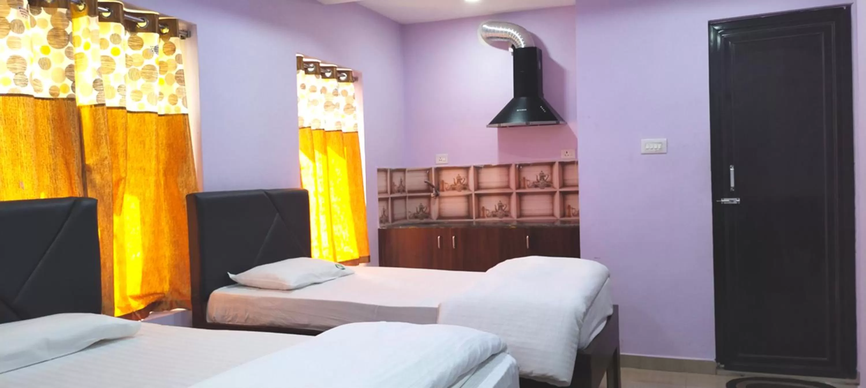 Bed in HOTEL PURI GREENS