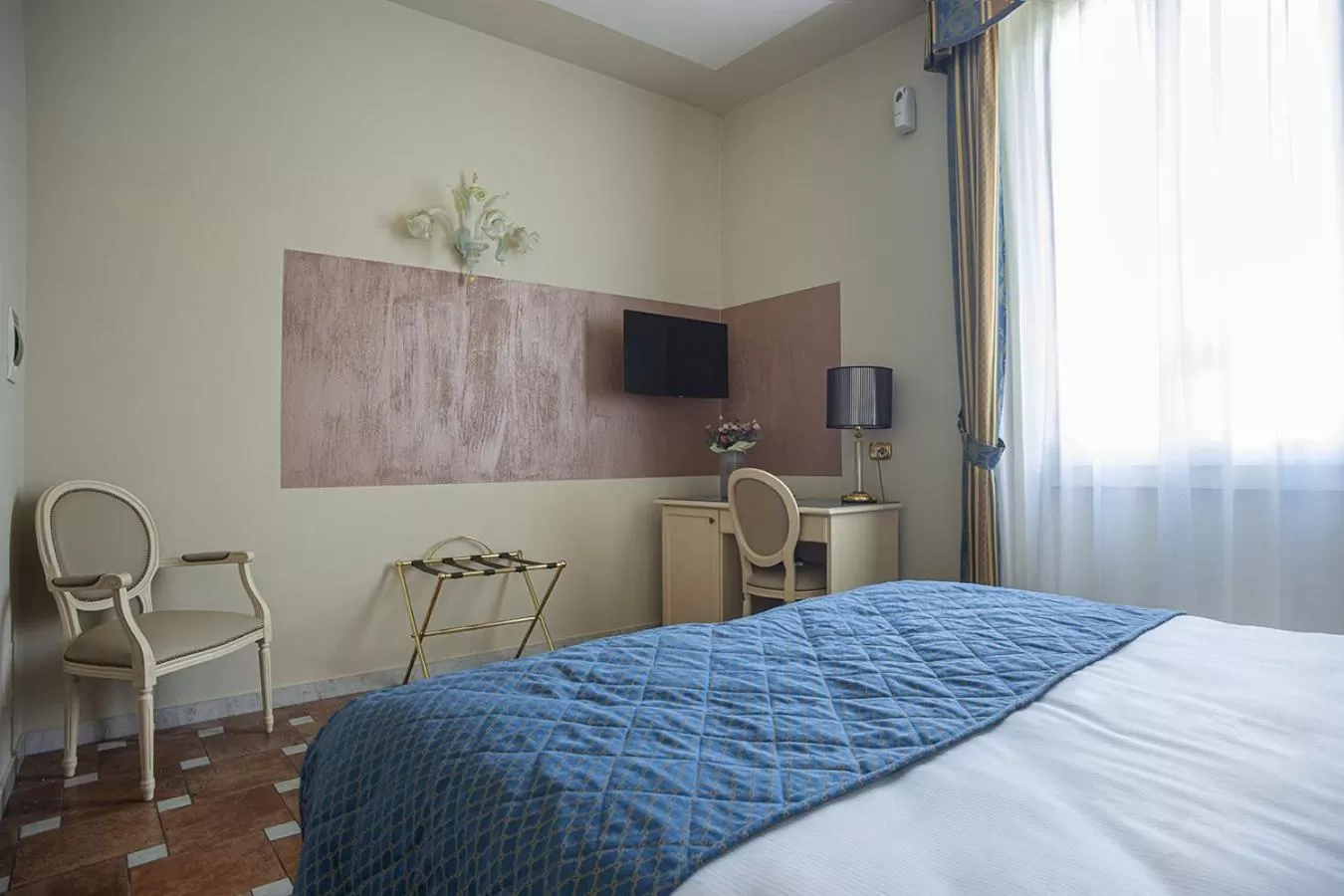 Photo of the whole room, Bed in Hotel Donatello