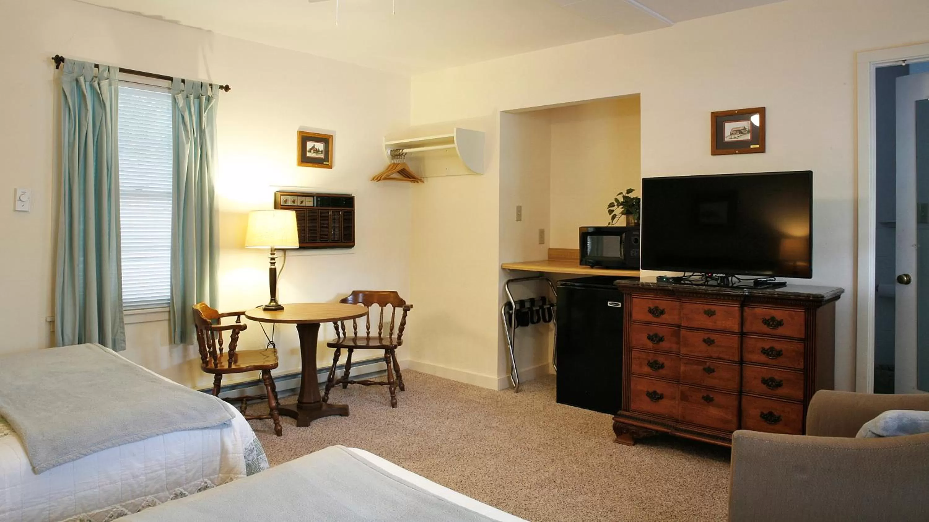 TV and multimedia, Bed in Peninsula Park-View Resort